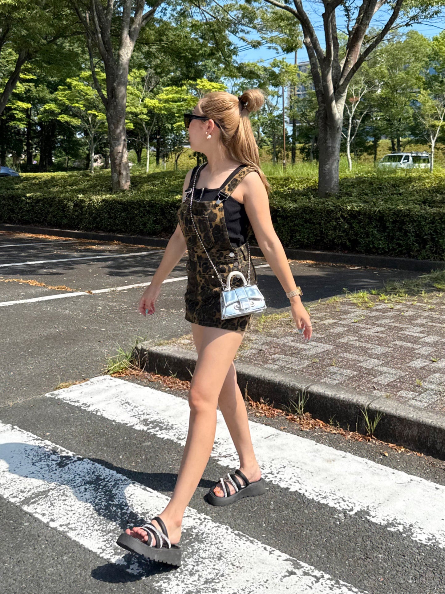 クロスデザインラメサンダル DPB73412