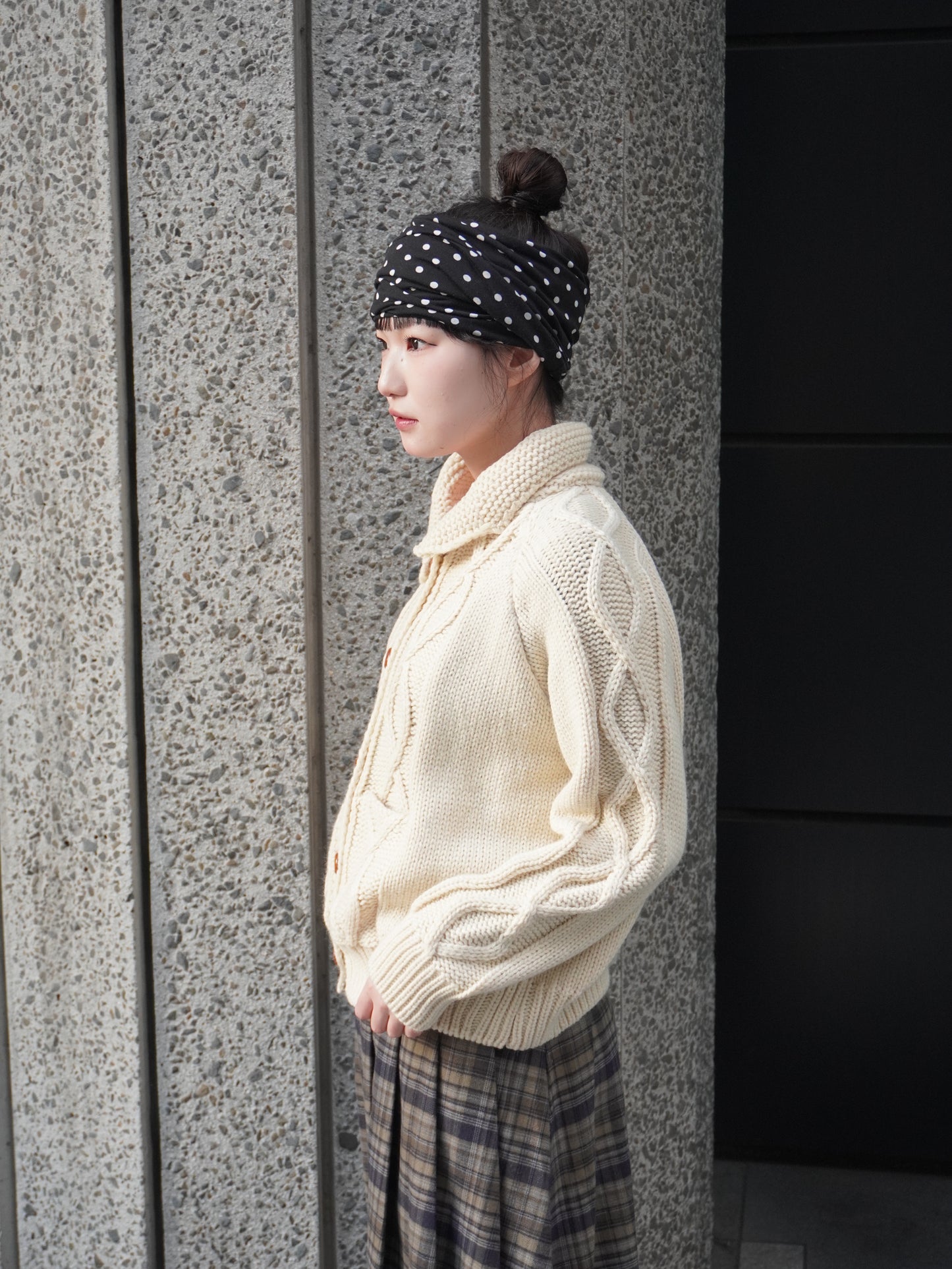 ケーブルカラーニット DPB85417