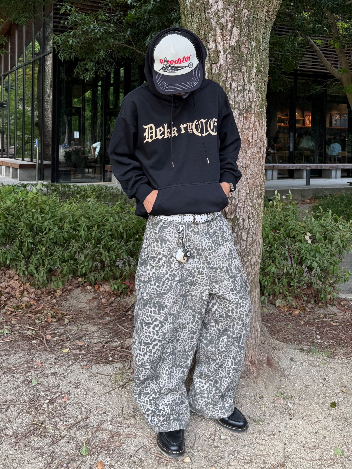 ゴシックレタリングパーカー DPB90038