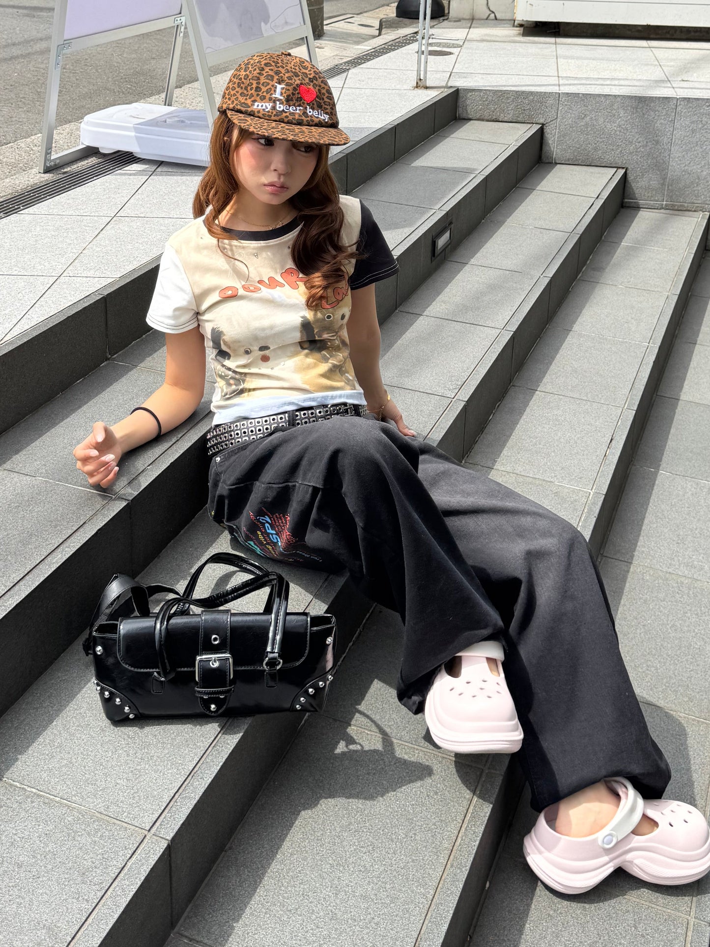 ビビットバックロゴデニムパンツ DPB86241