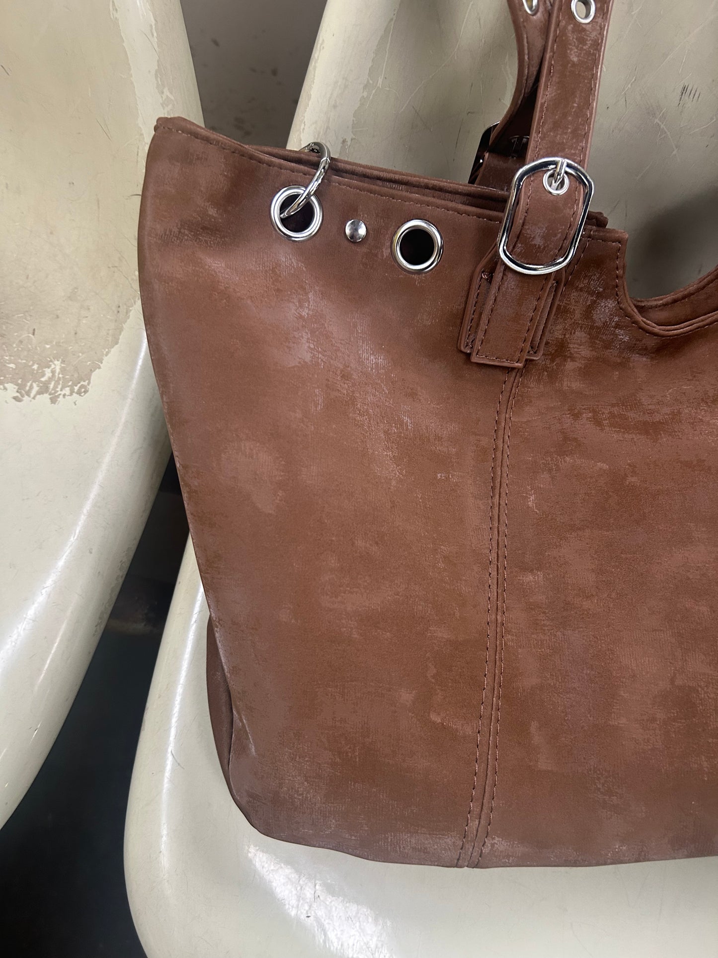 スエードライクショルダーバッグ DPB98006