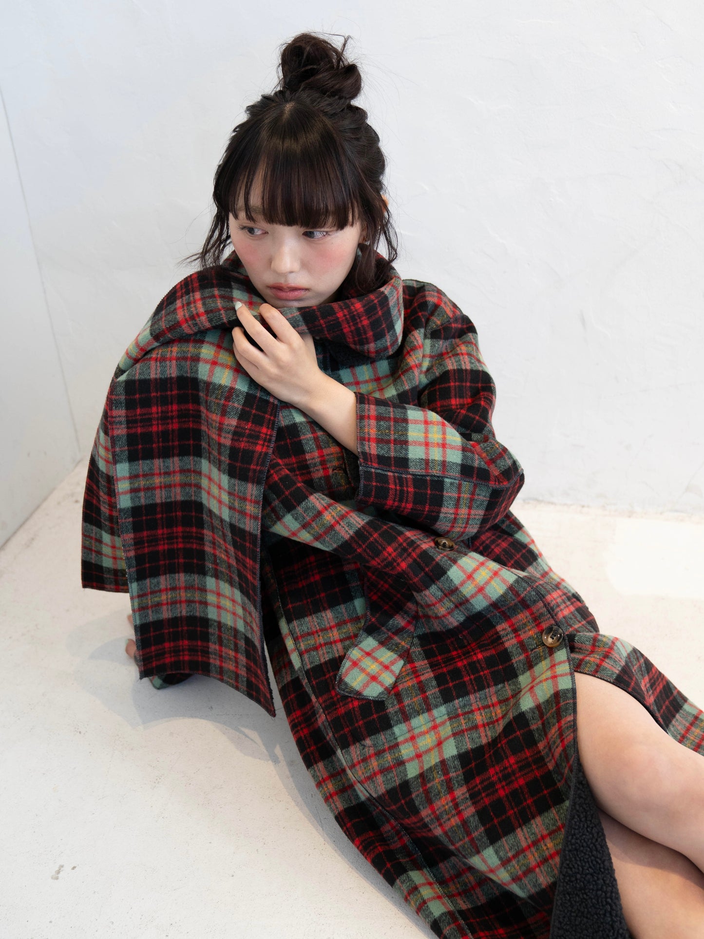 マフラー付きチェックロングコート DPC02015