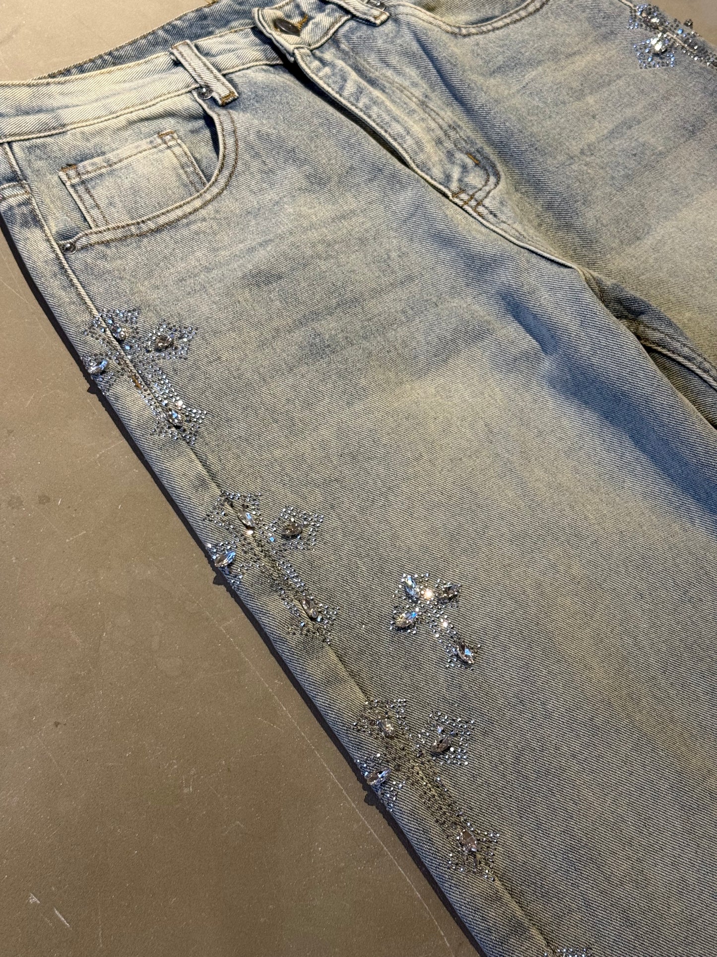 サイドクロスビジューデニムパンツ DPB86169