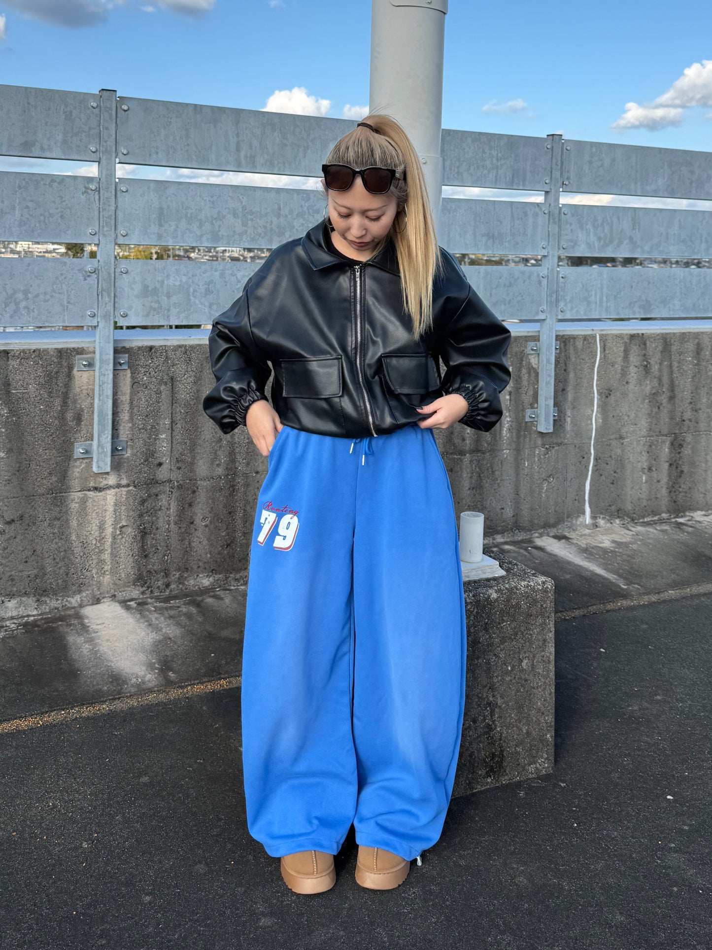 ロゴプリントスウェットパンツ DPB73532