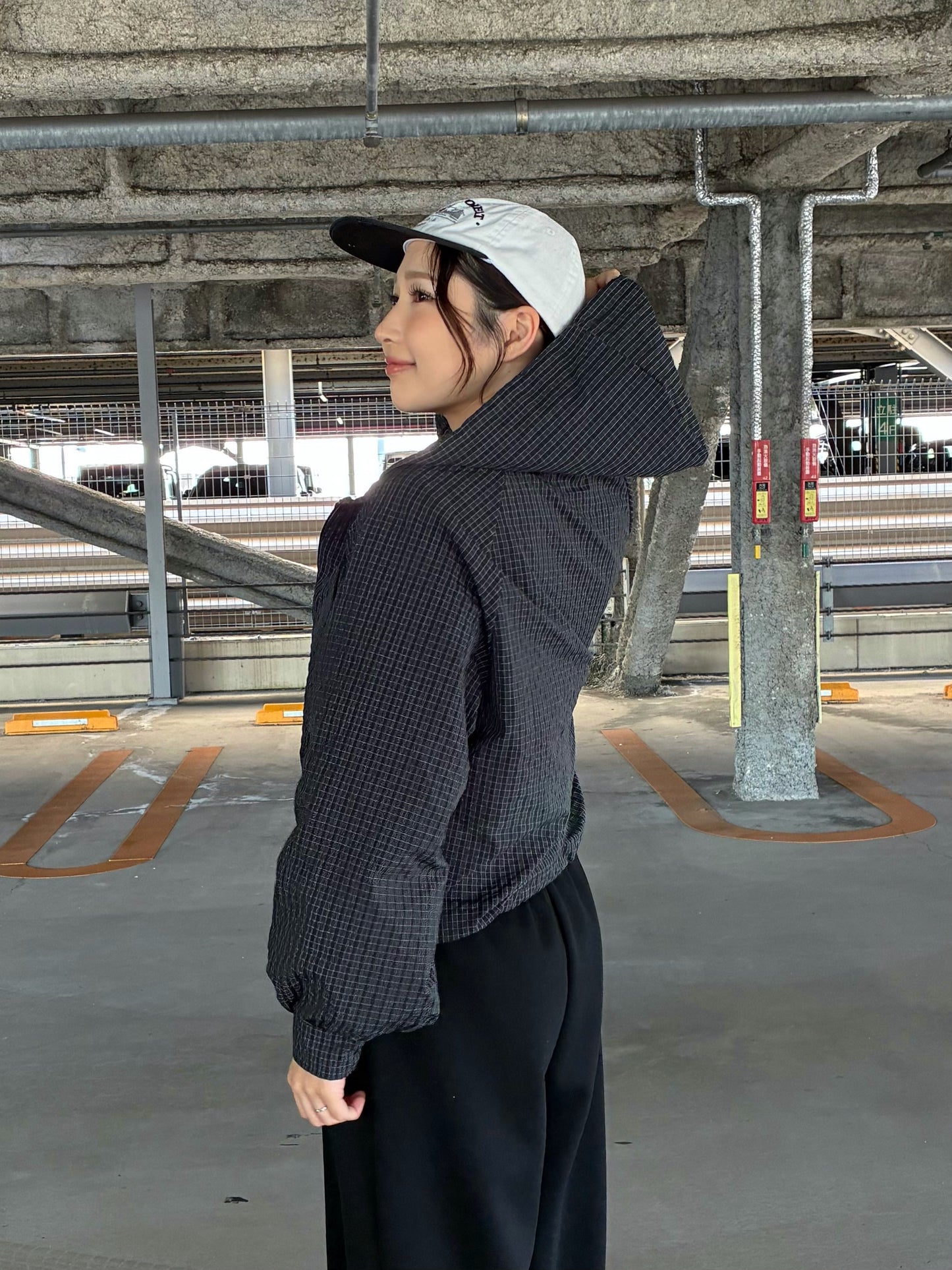 ハーフジップライトジャケット DPA61464