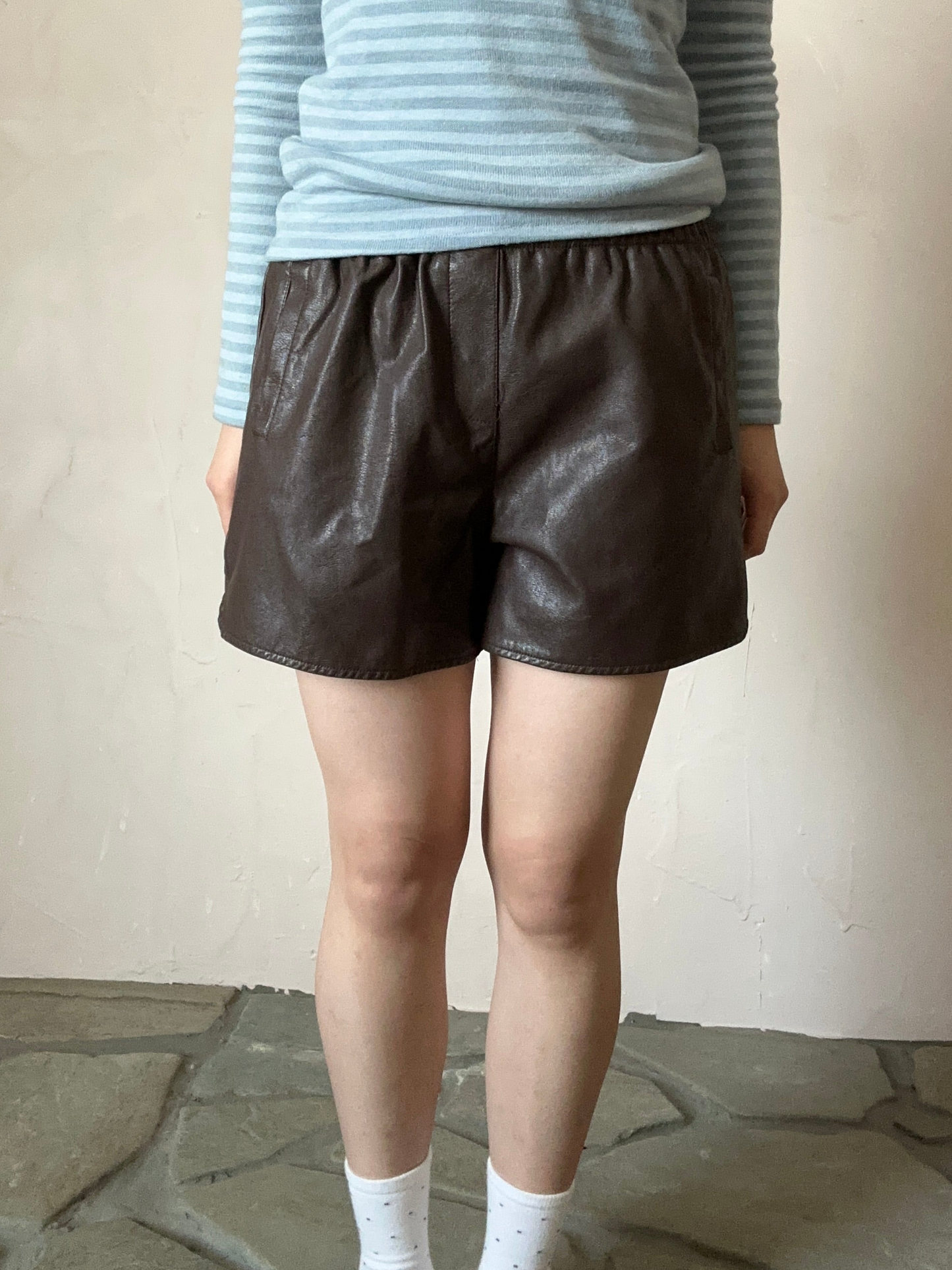 レザーライクショートパンツ DPB95063