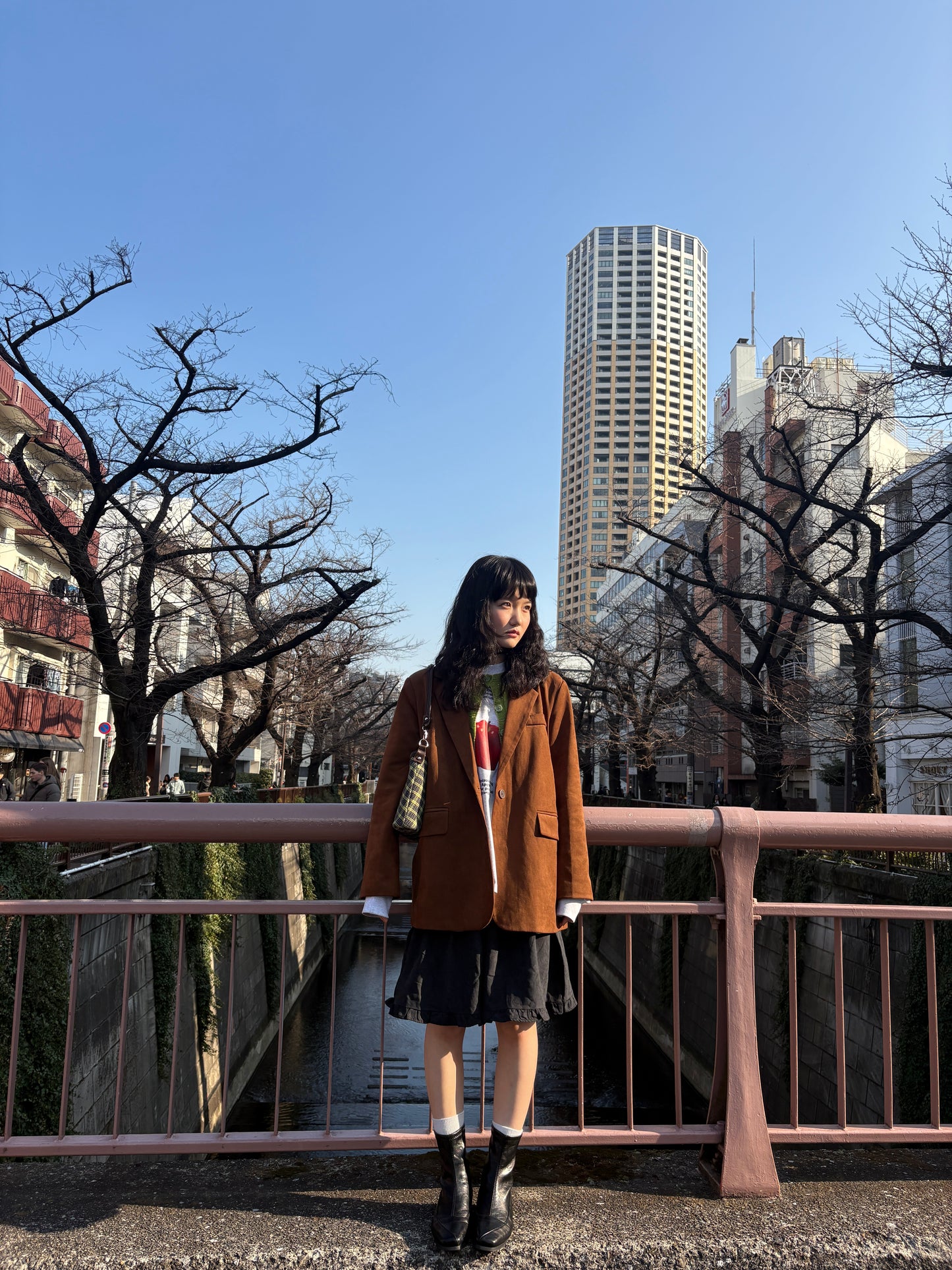 アシメフリルブラックスカート DPA43752