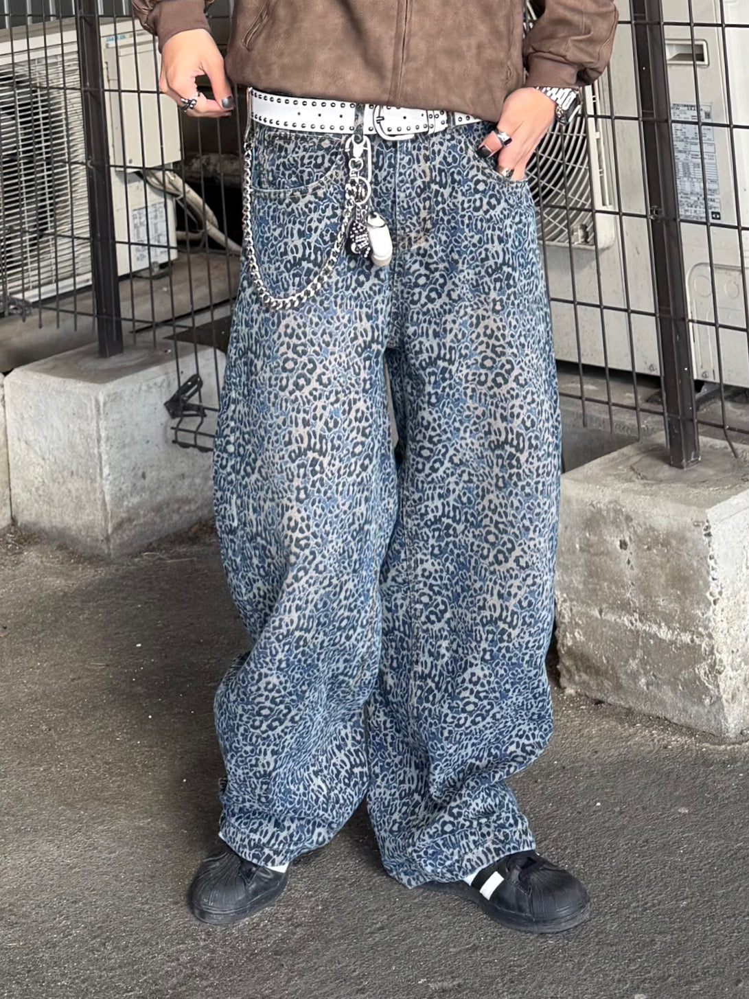 ブルーレオパードデニムパンツ DPB90077