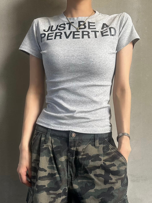 ネックレタリングロゴTシャツ DPB26593