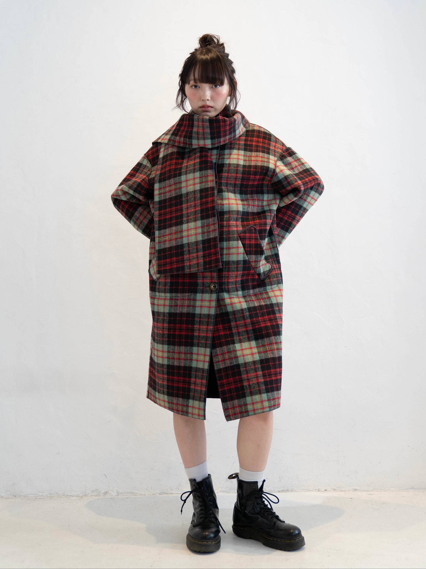 マフラー付きチェックロングコート DPC02015