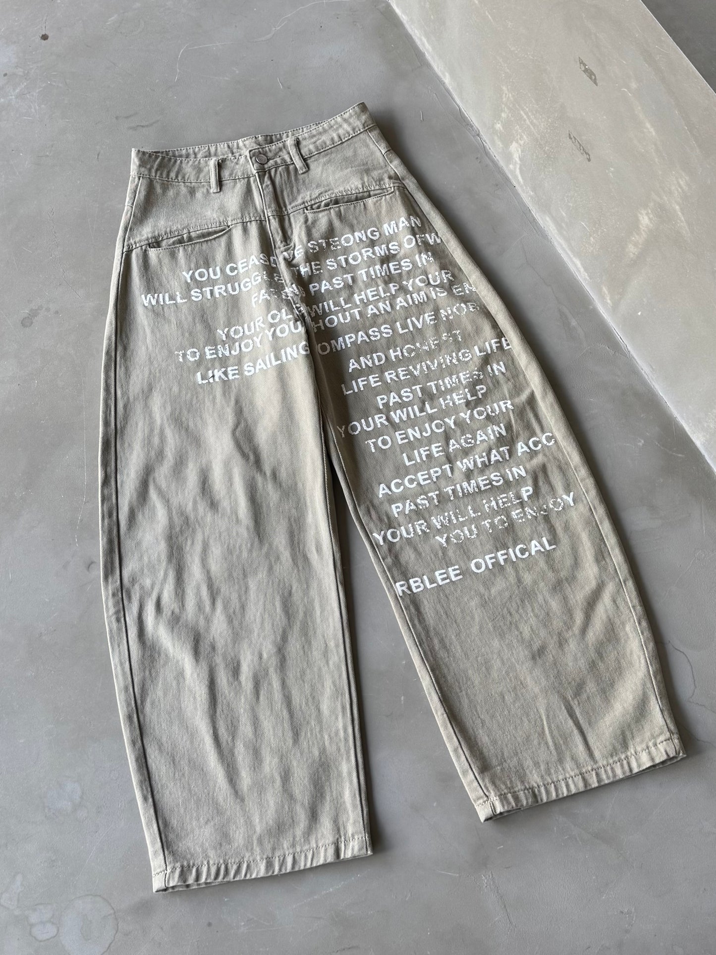 レタリングデザインパンツ DPB86149