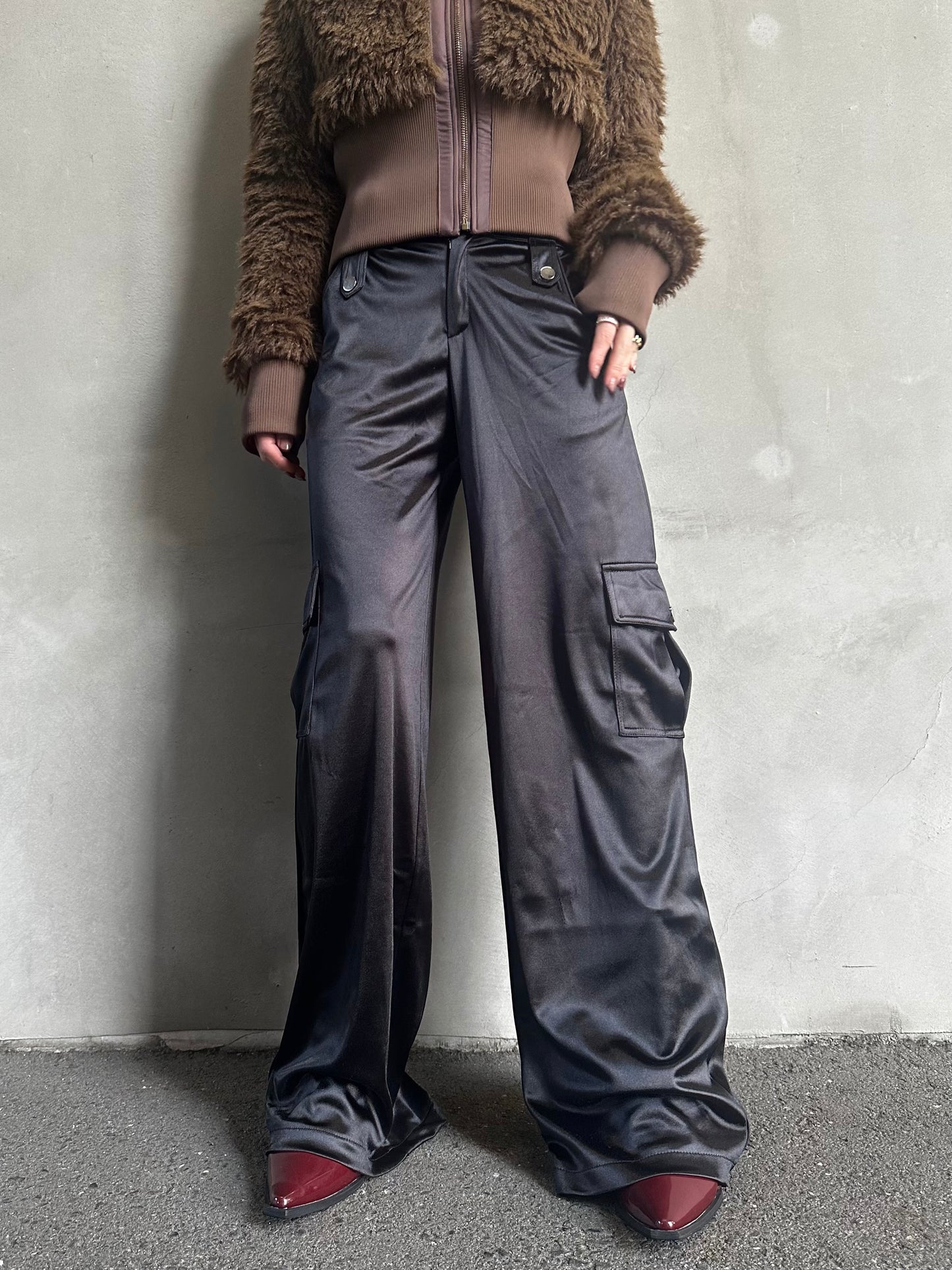 サテンブーツカットパンツ DPB26485