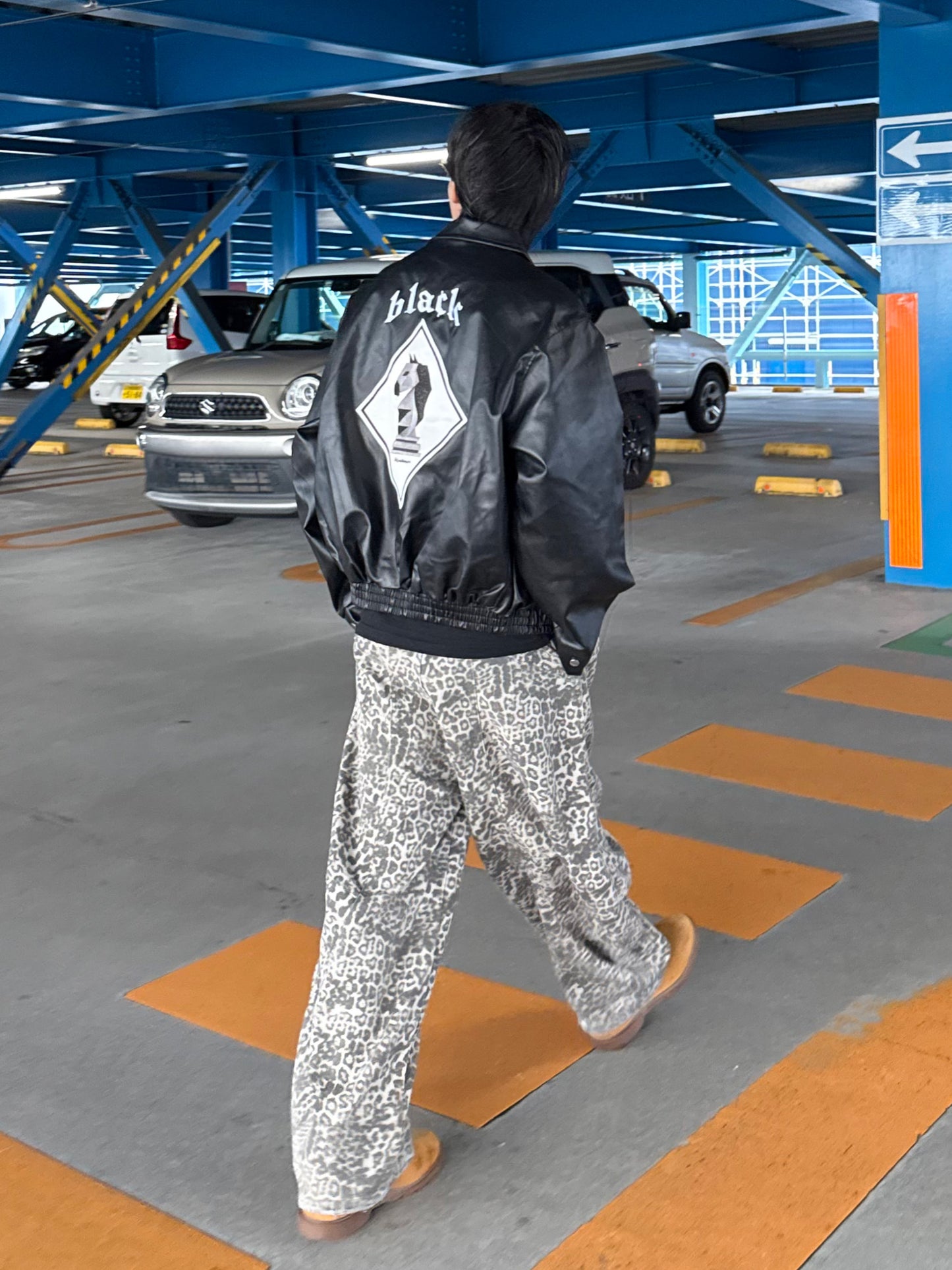 フェイクレザーバックロゴアウター DPB90041