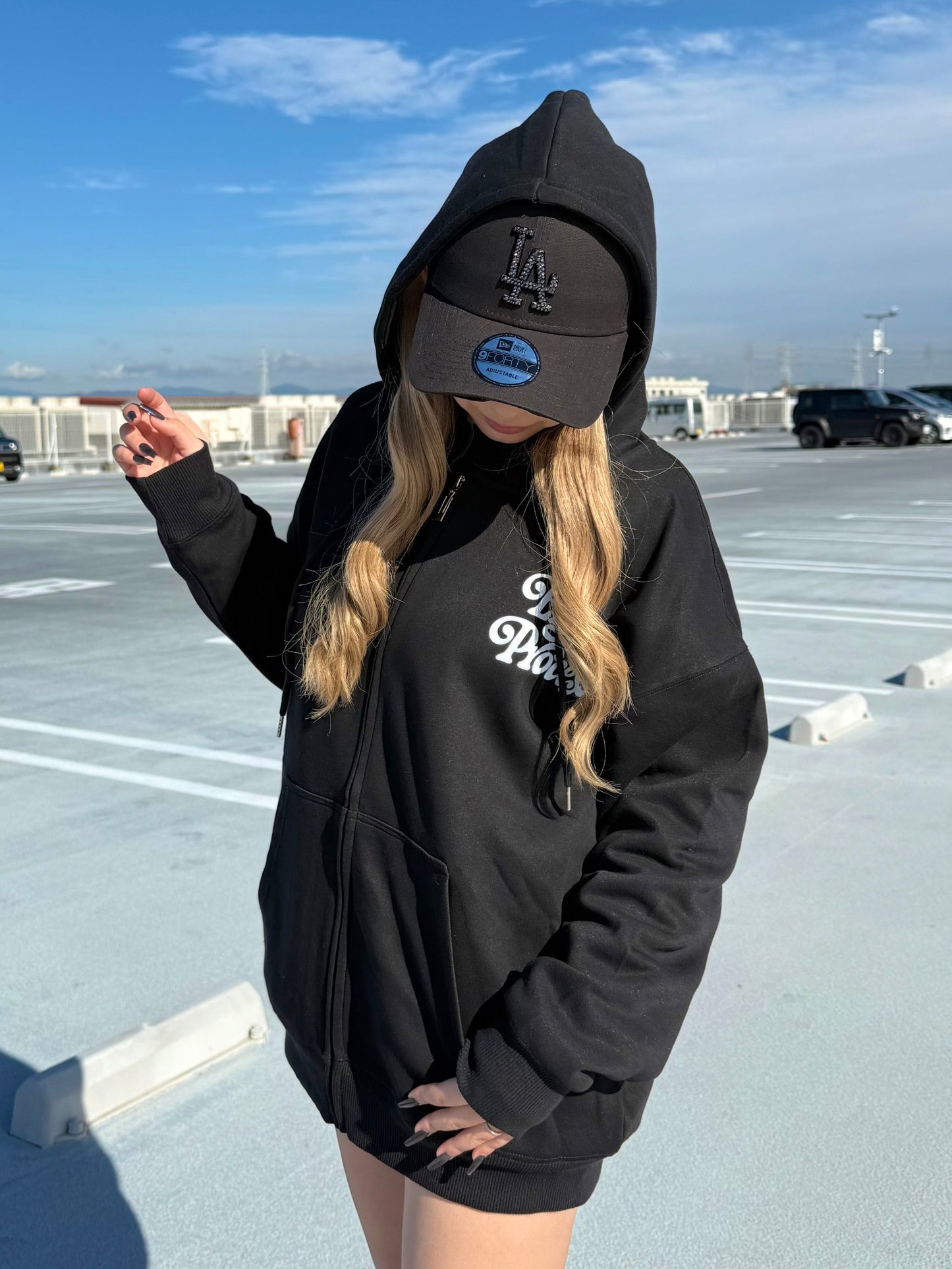 ユニセックスロゴジップパーカー DPB73565