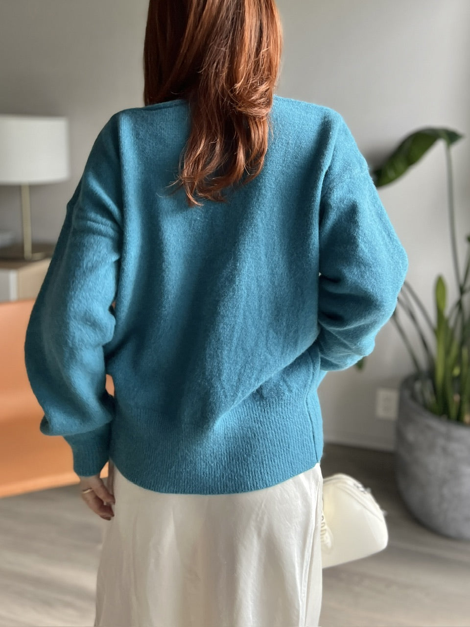 Vネックニットトップス DPB56339