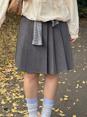 ミディアム丈プリーツスカート DPB78215