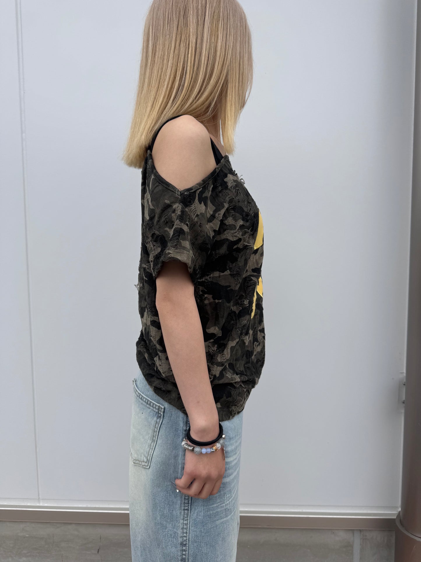 カモフラオフショルTシャツ DPB42378