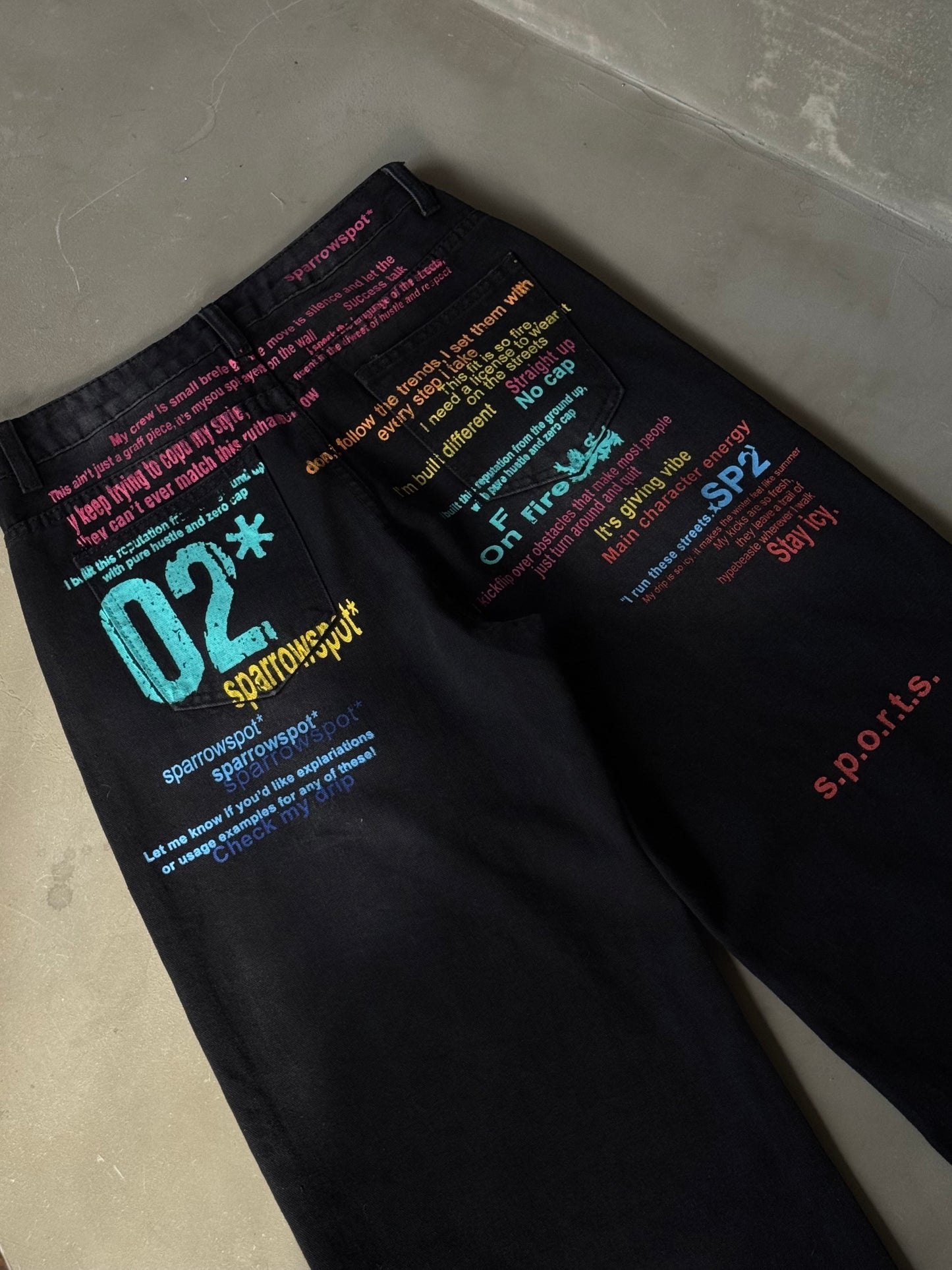 ビビットバックロゴデニムパンツ DPB86241