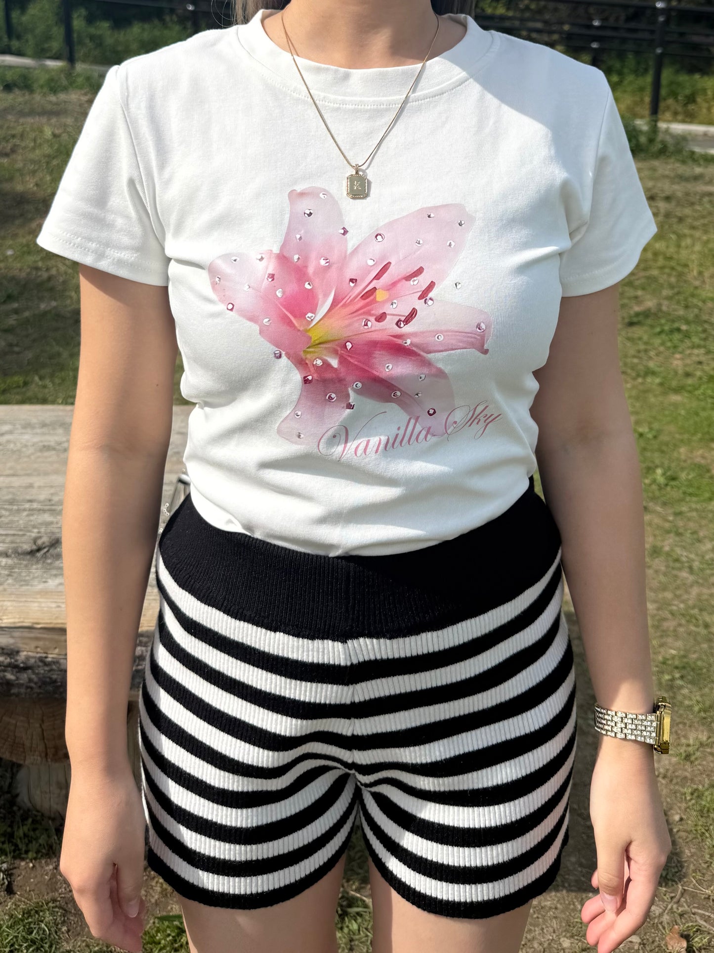 フローラルショートTシャツ DPB73625