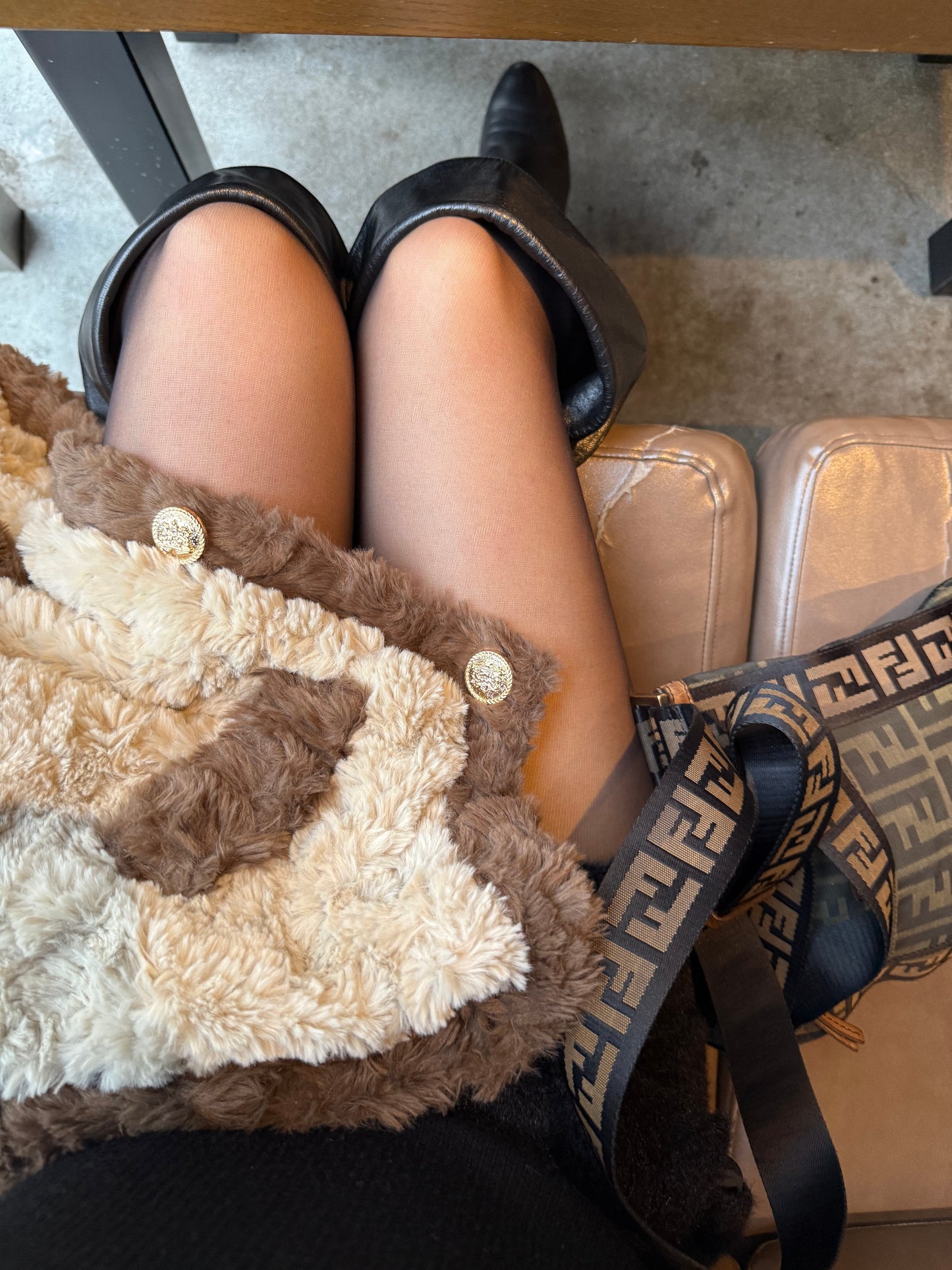 ブラウンファーコート DPB47491