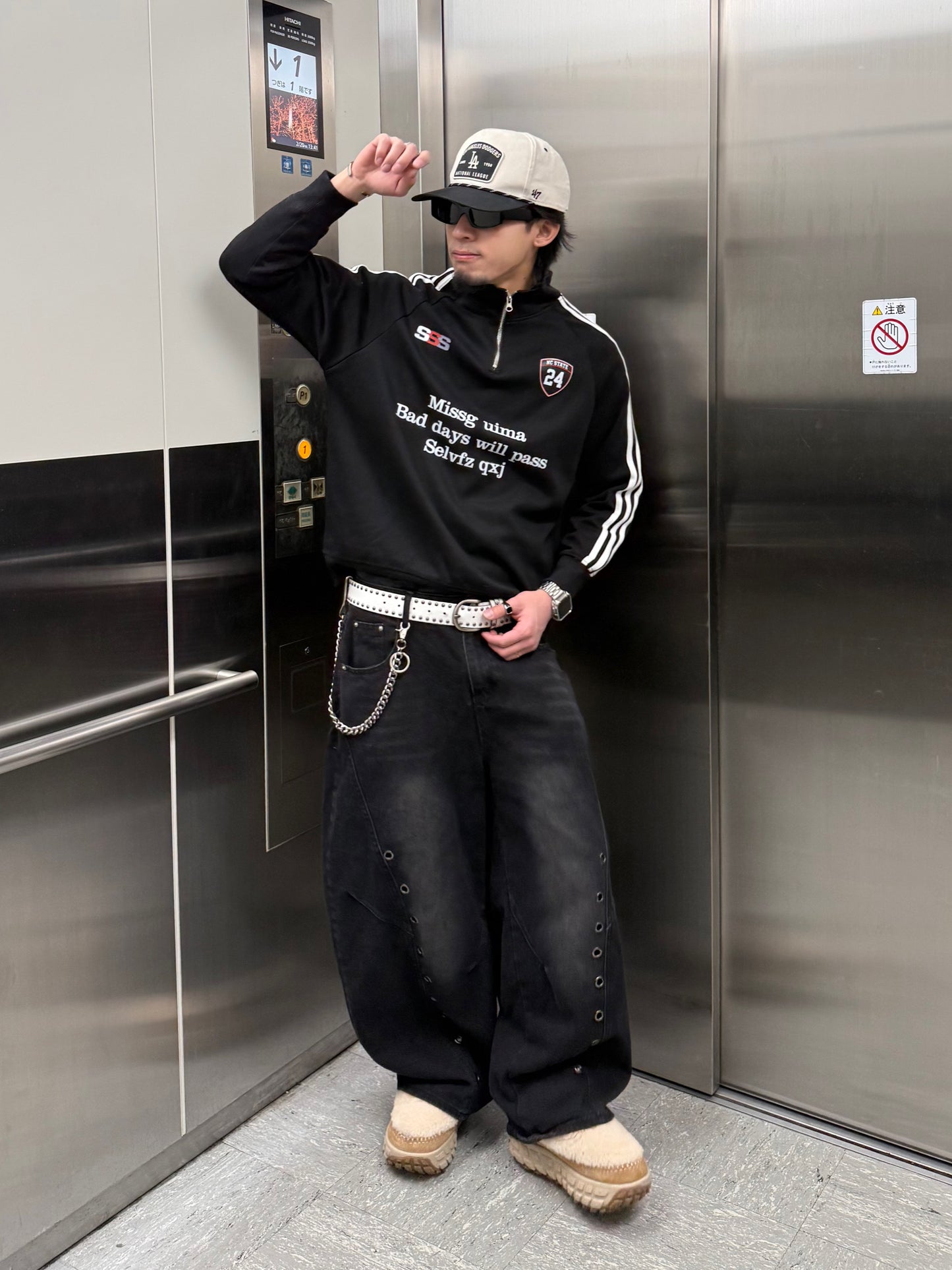 ラインホールデニムパンツ DPB90143