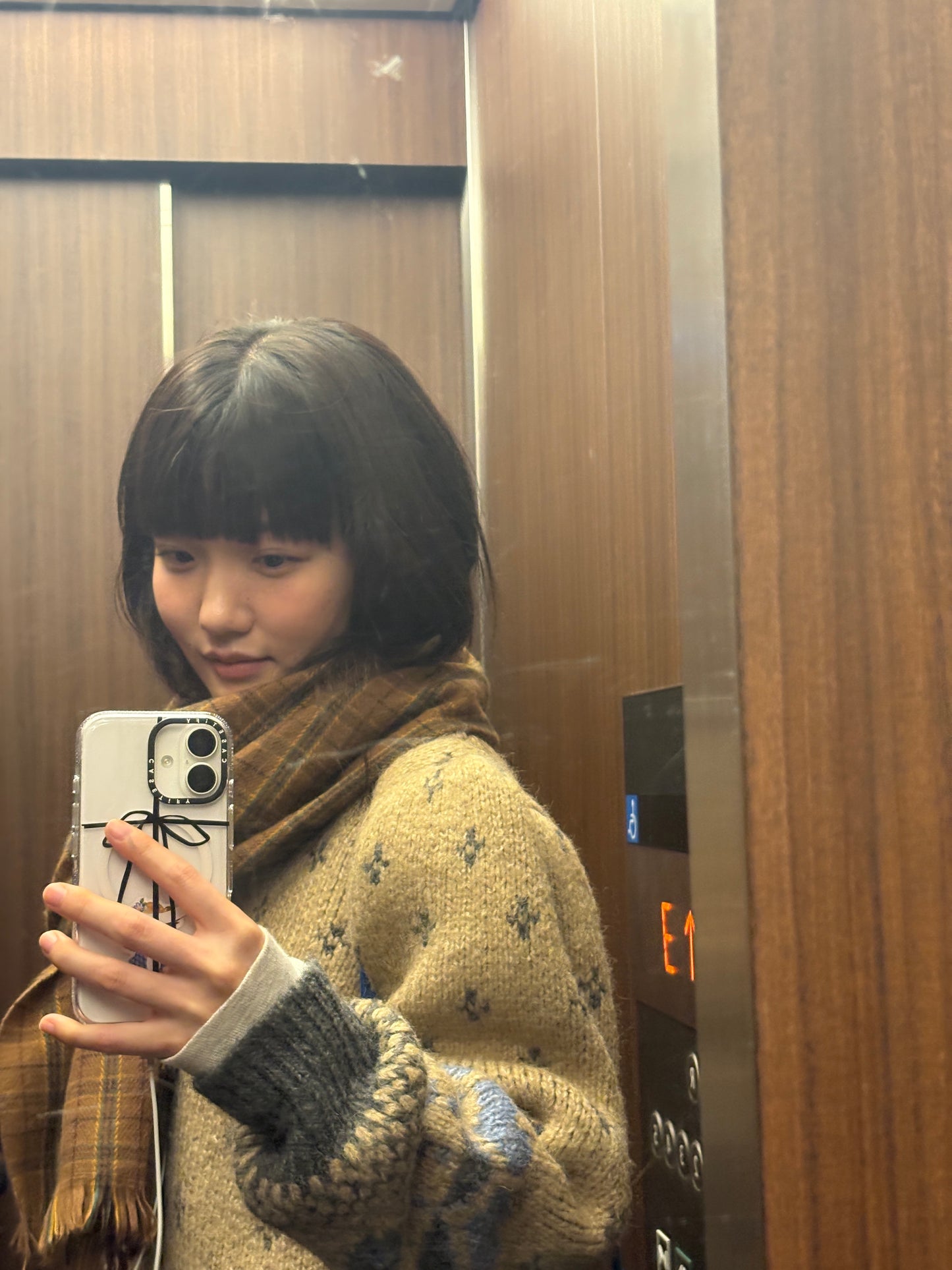 ラウンドネックスクリーンセーター DPA43710