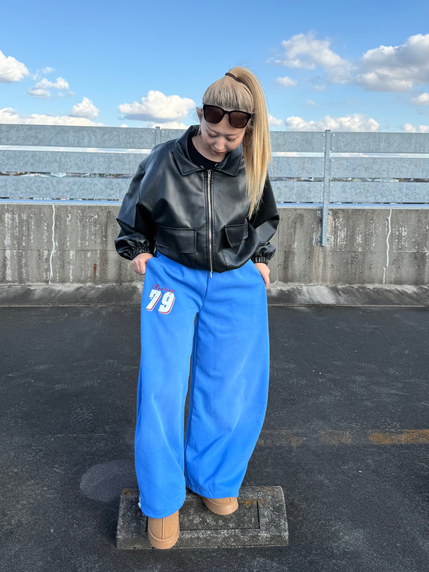 ロゴプリントスウェットパンツ DPB73532