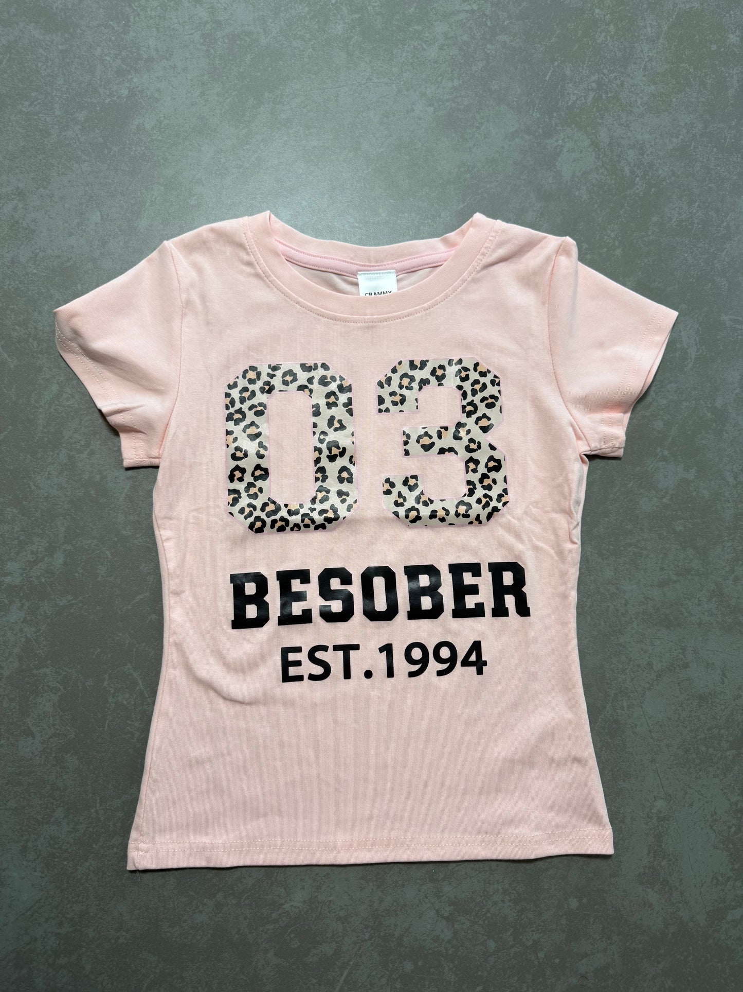 レオパードロゴクロップドTシャツ DPB73427