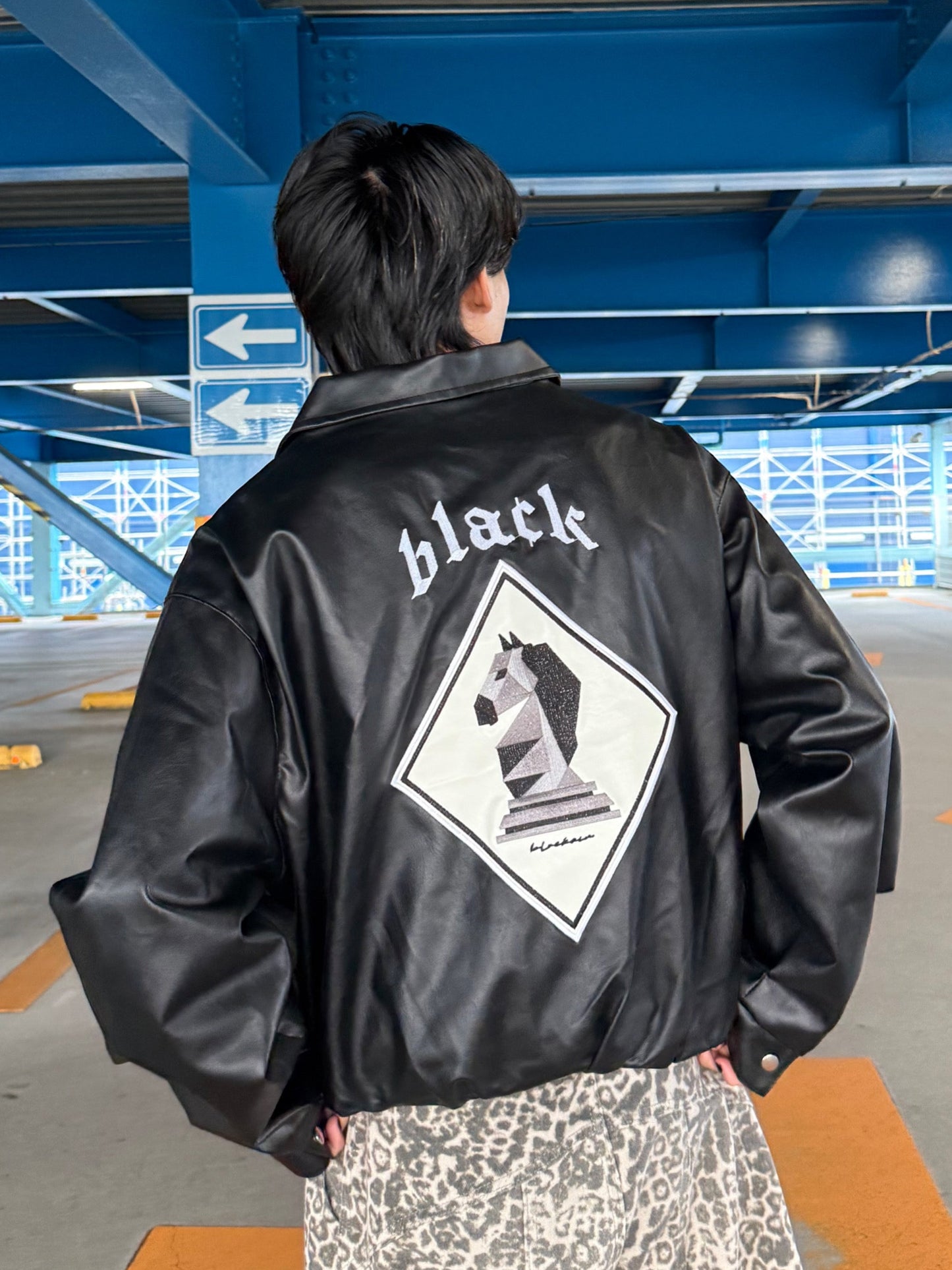 フェイクレザーバックロゴアウター DPB90041