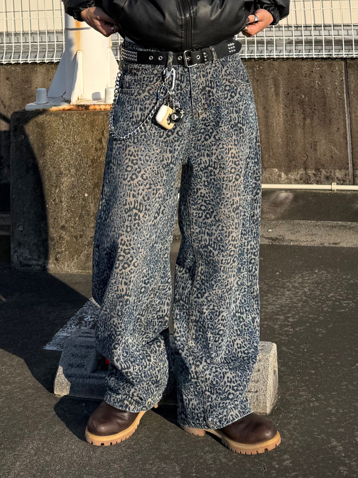 ブルーレオパードデニムパンツ DPB90077