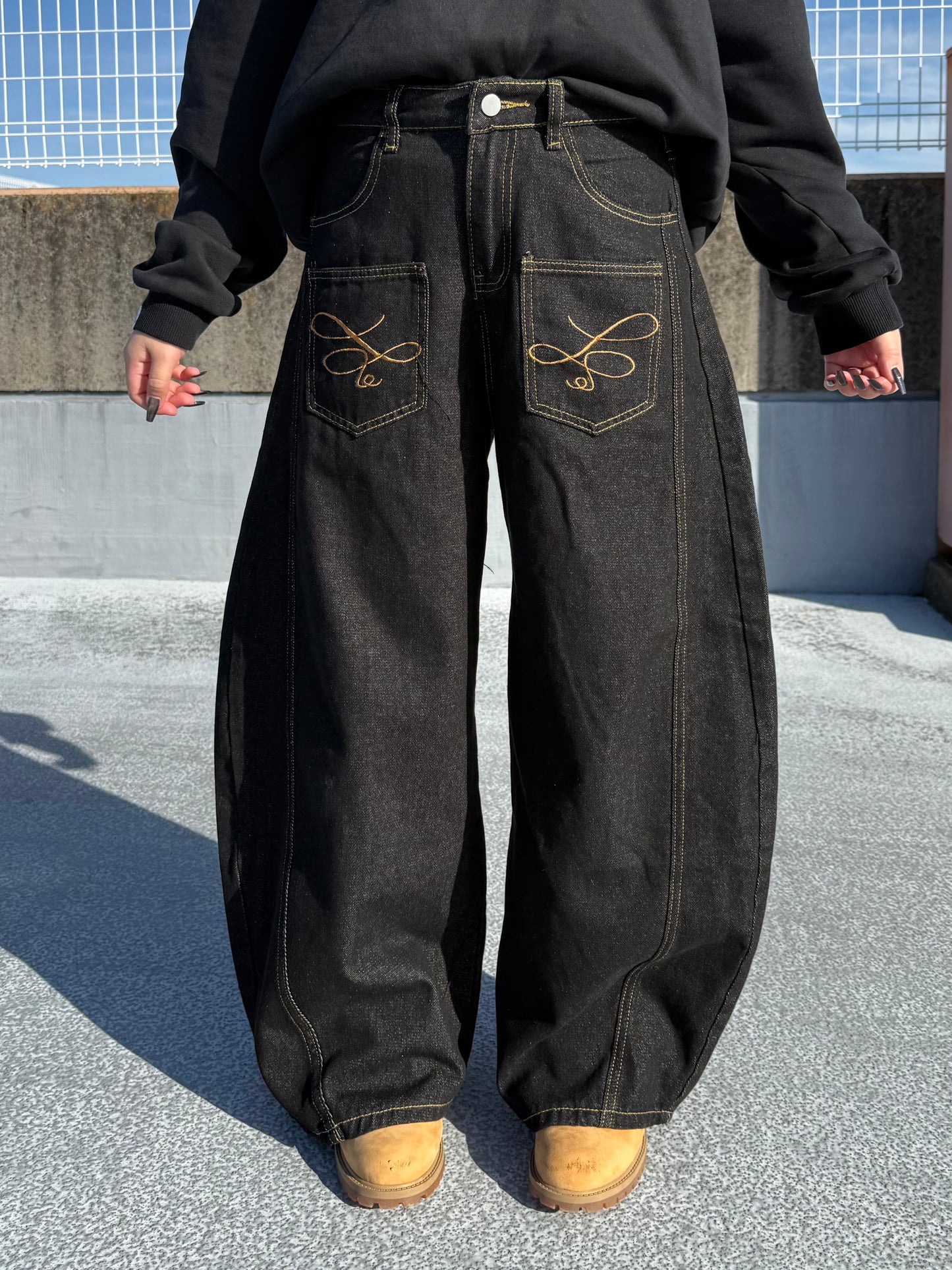 ポイントロゴワイドデニムパンツ DPB73601