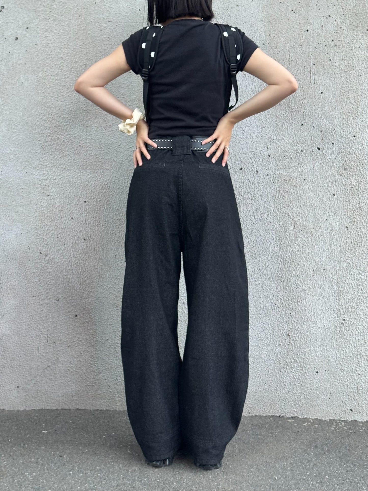 ブラックバギーデニムパンツ DPB93125