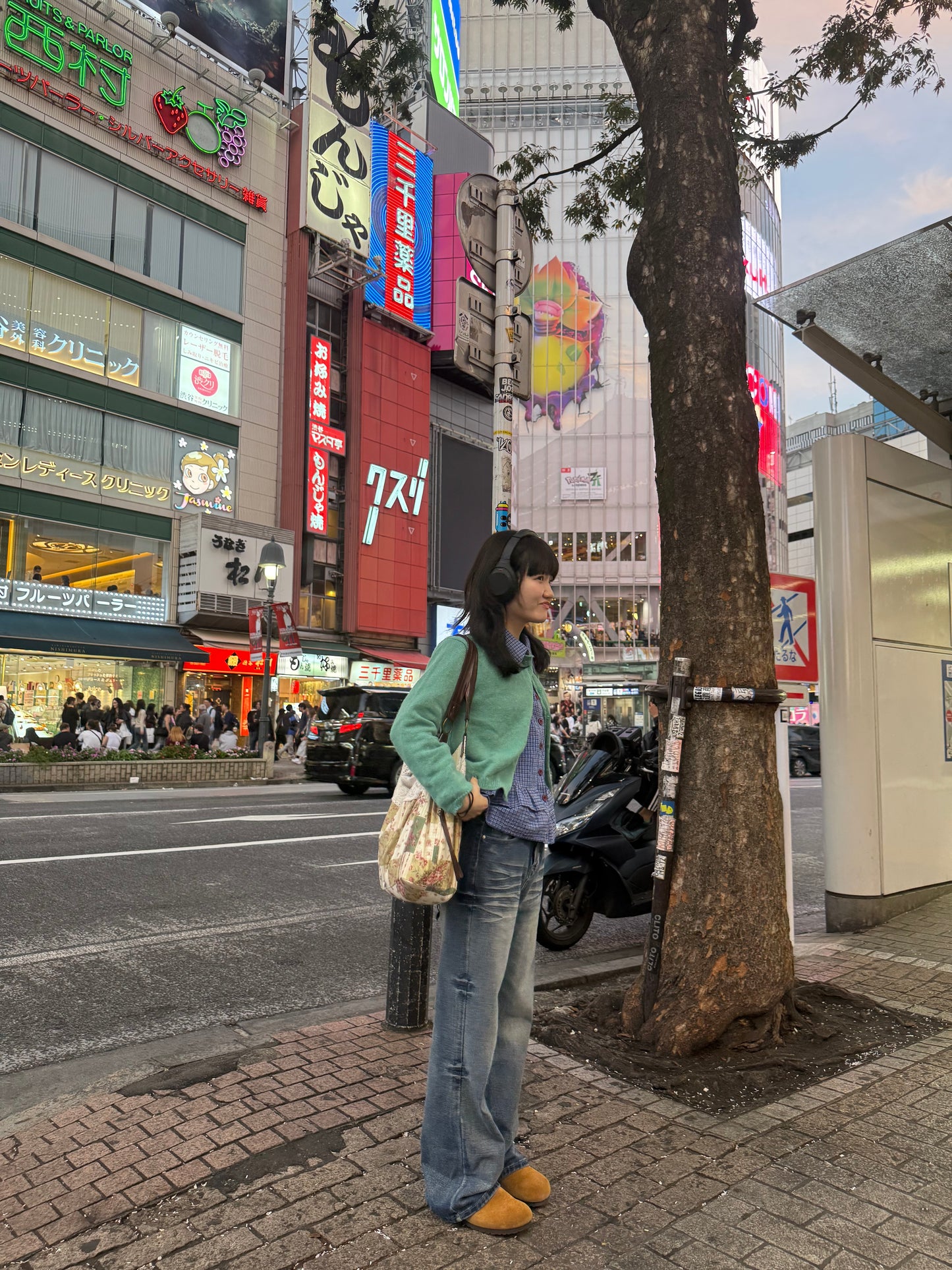 レッドボタンフリルチェックシャツ DPA43663