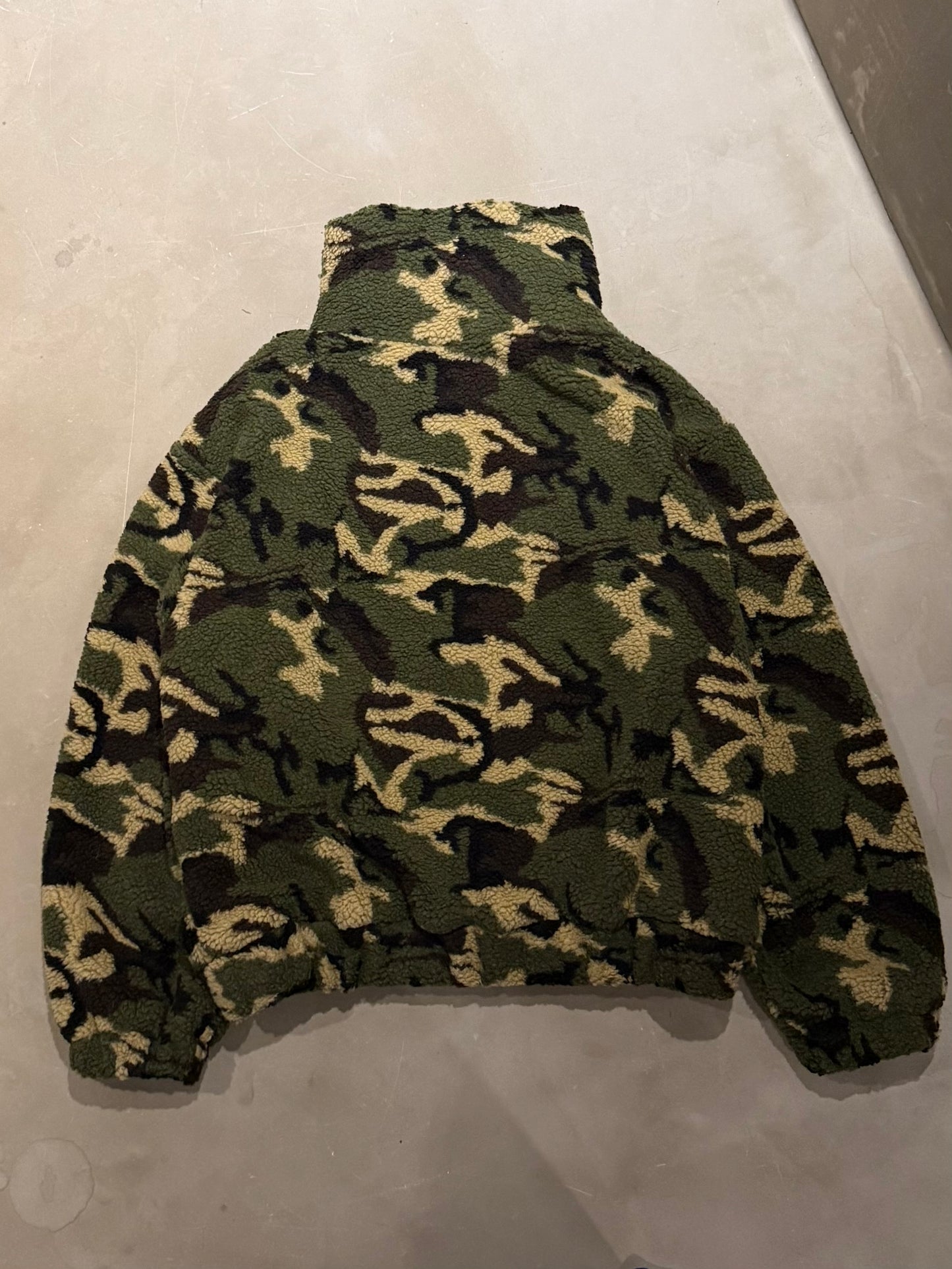 カモフラボアハーフジッププルオーバー DPB86180