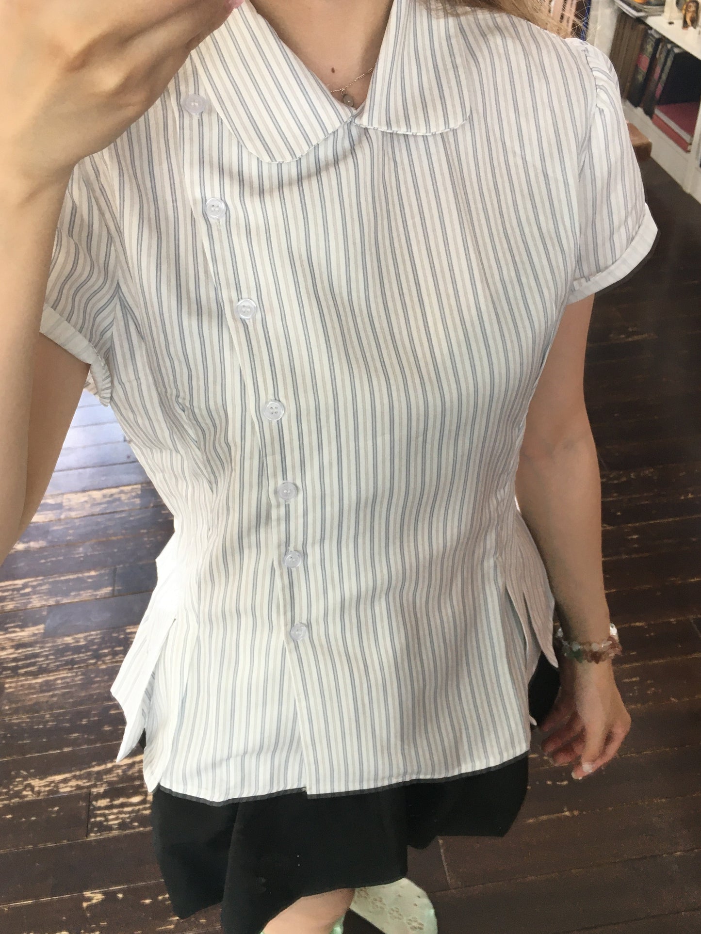 ラウンドカラーガーリーシャツ DPC09028