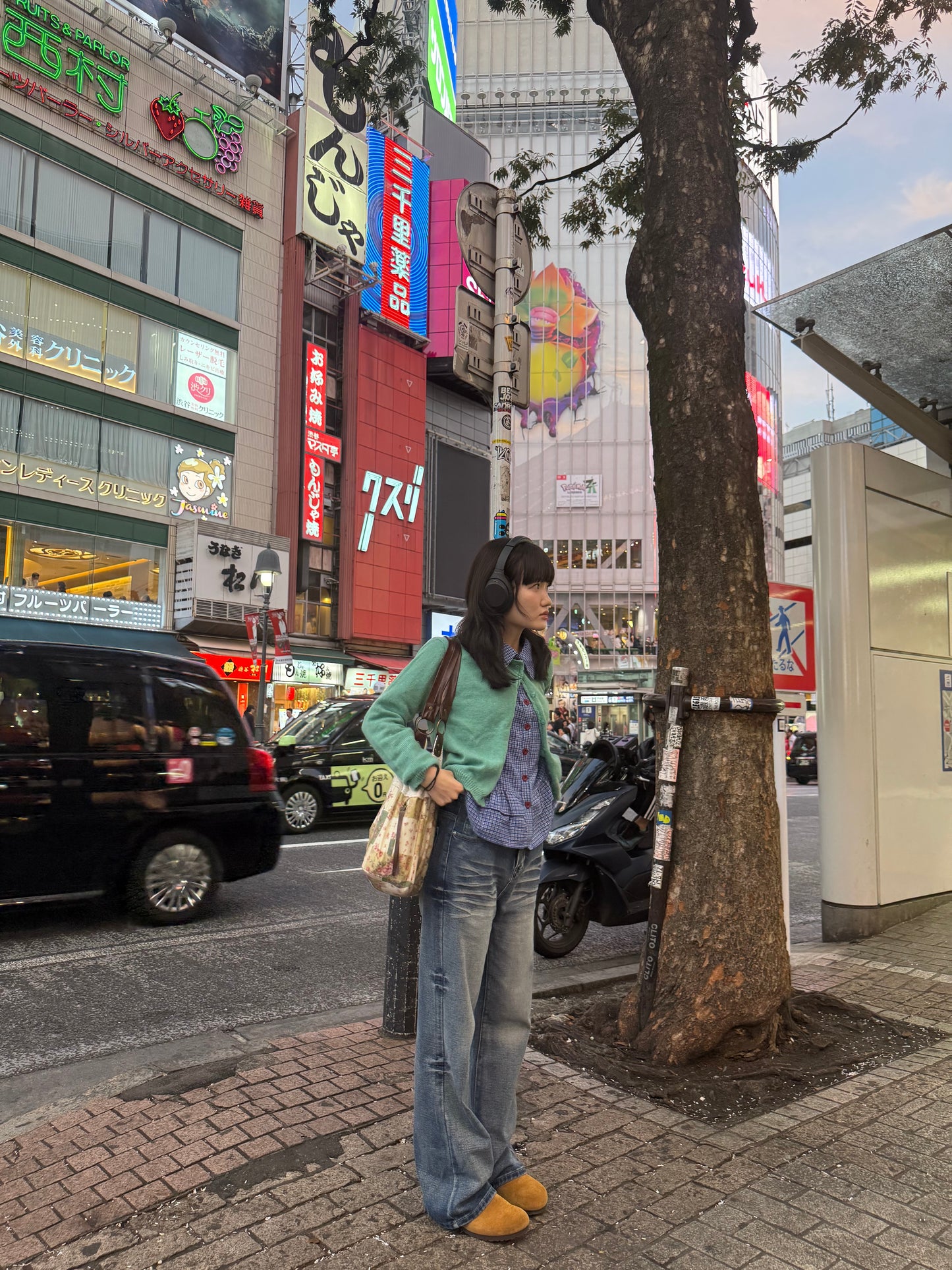 レッドボタンフリルチェックシャツ DPA43663