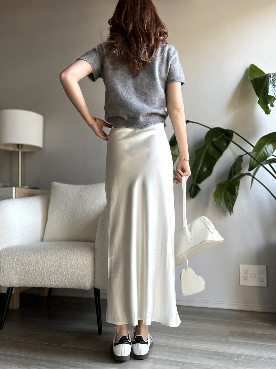 サテンライクロングスカート DPB56369
