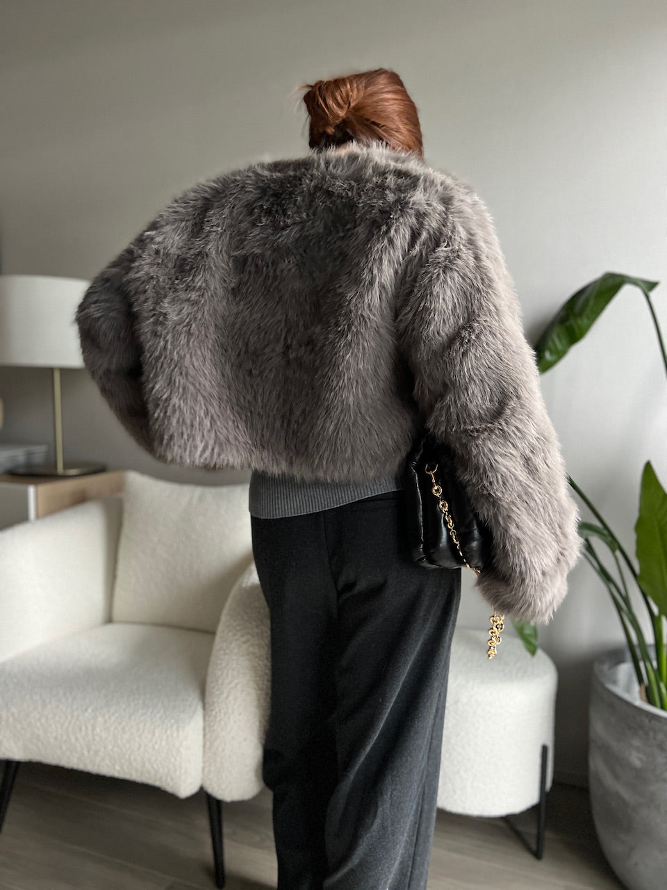 フェイクファーショートジャケット DPB56346