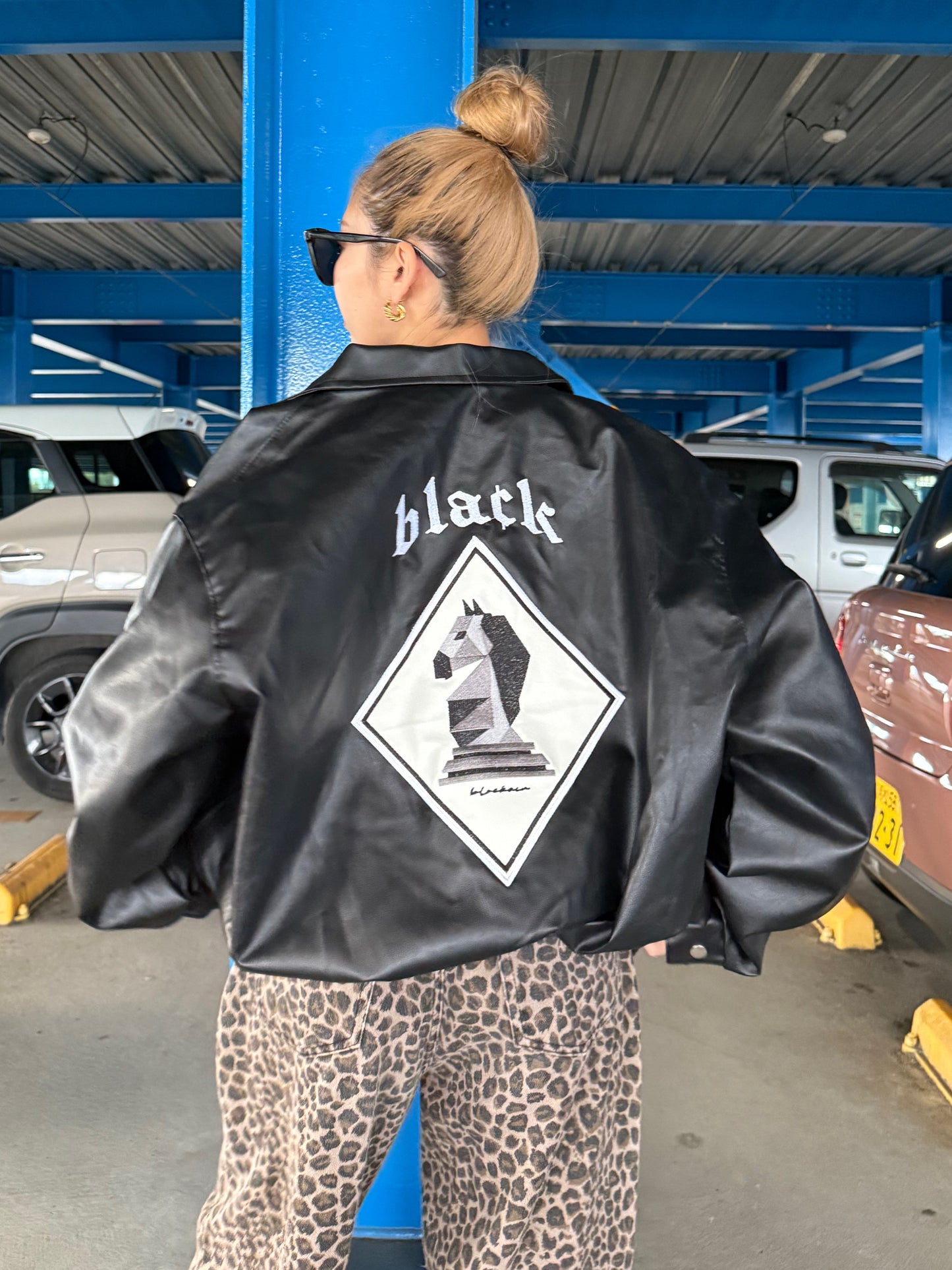 フェイクレザーバックロゴアウター DPB90041