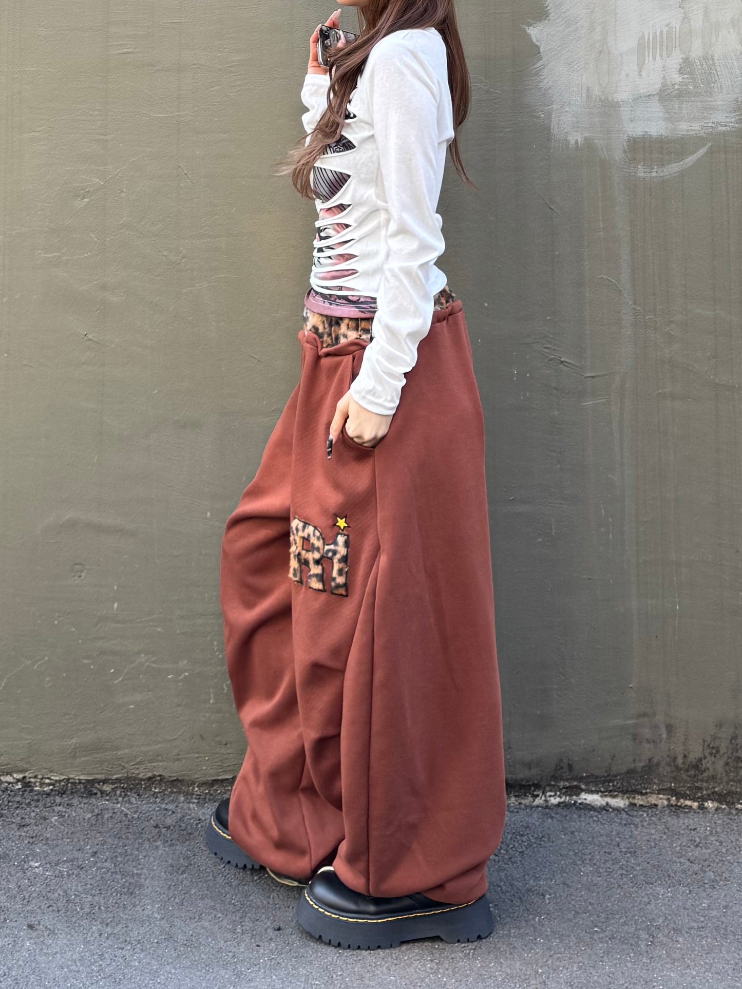 ポイントレオパードスウェットパンツ DPB86185