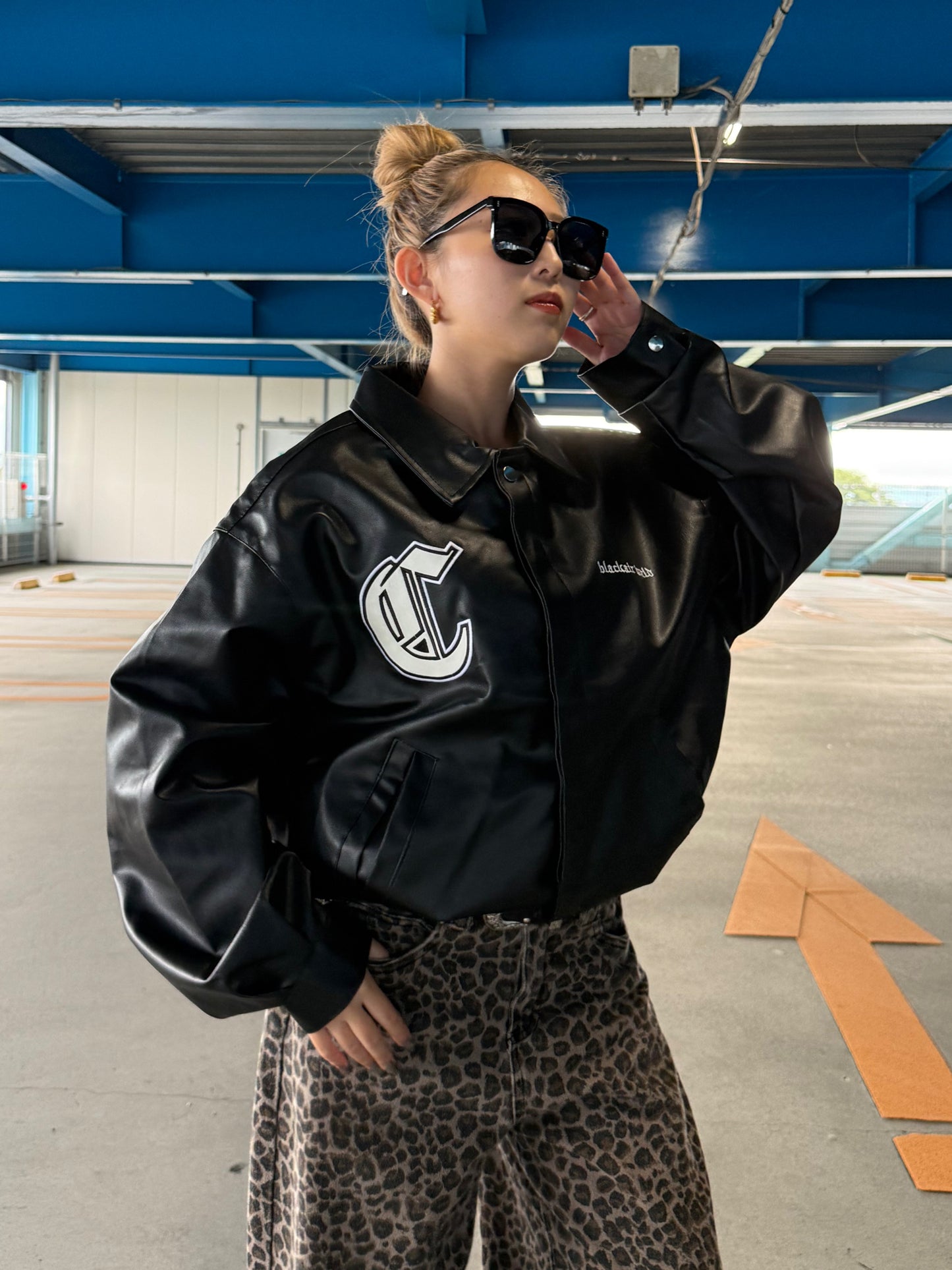 フェイクレザーバックロゴアウター DPB90041