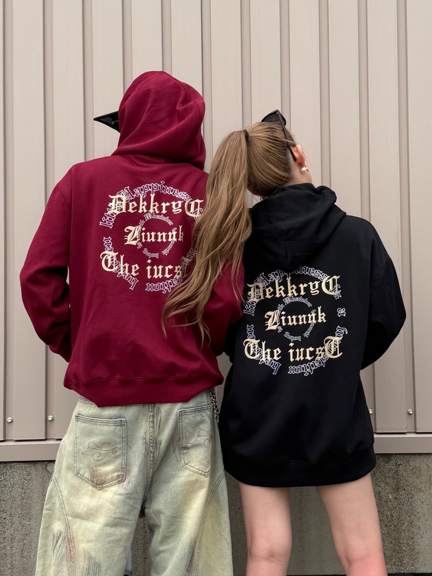 ゴシックレタリングパーカー DPB90038