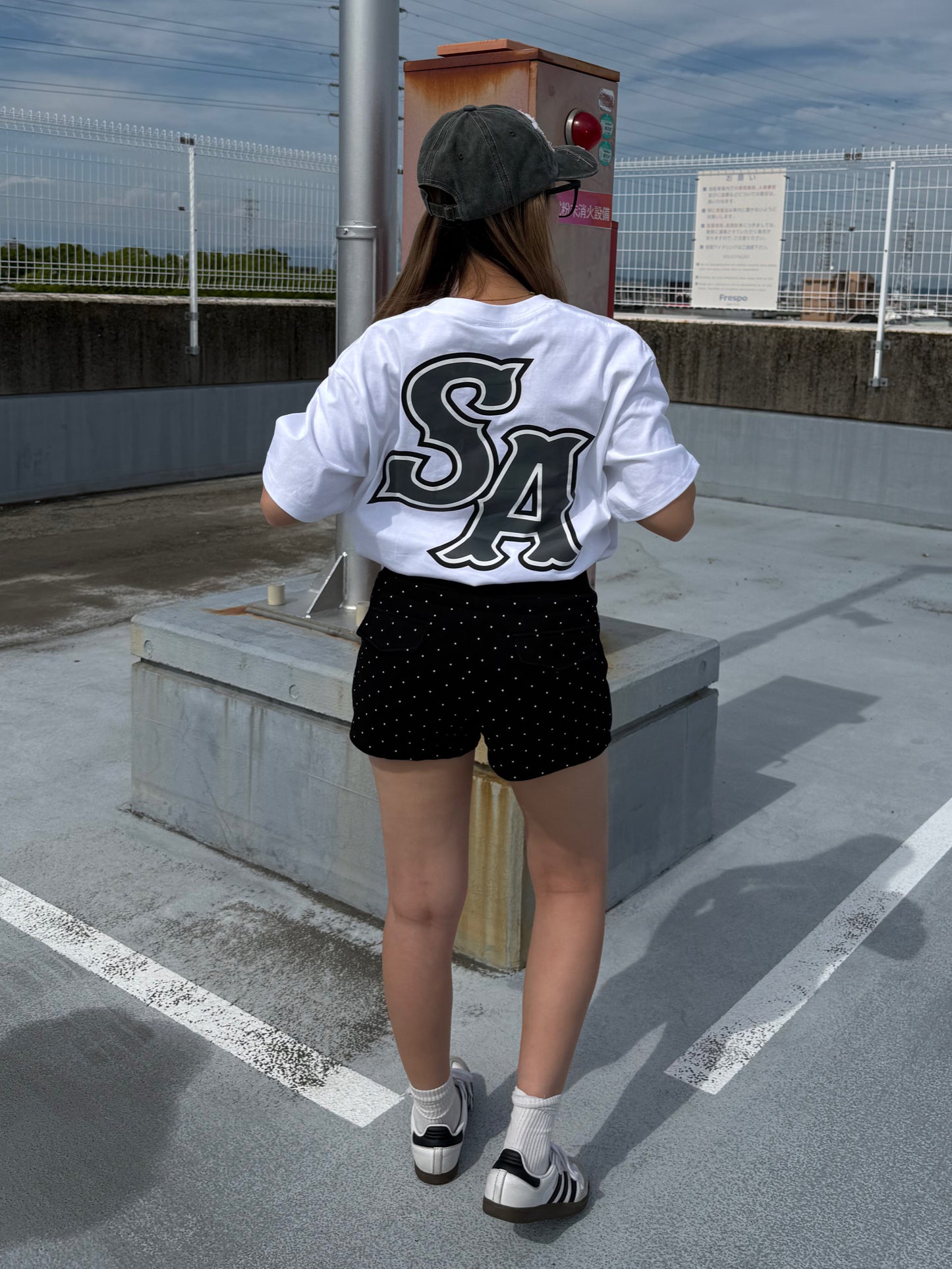 ストリートアルファベットTシャツ DPB90190