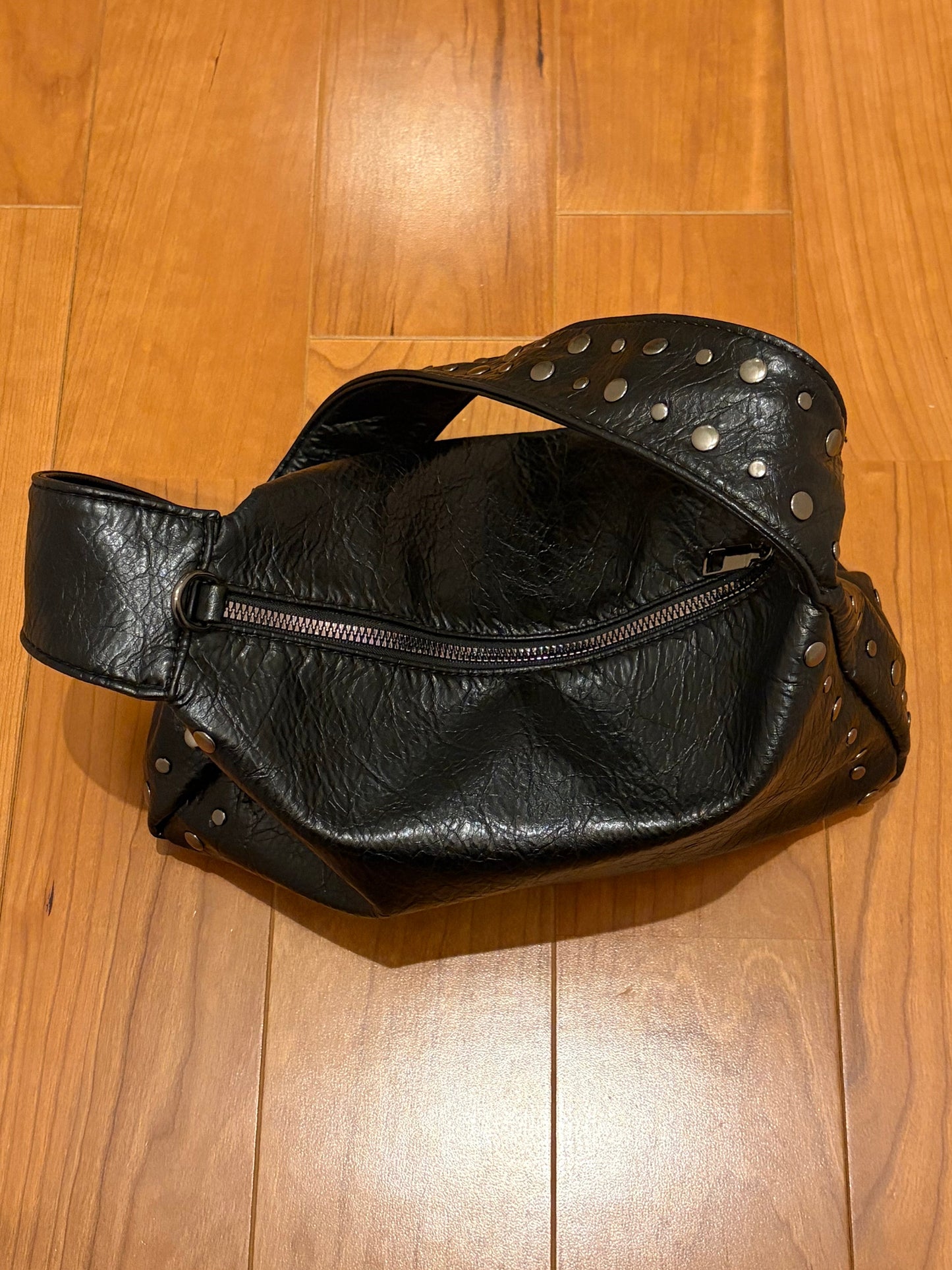 スタッズレザーハンドバッグ DPB92107