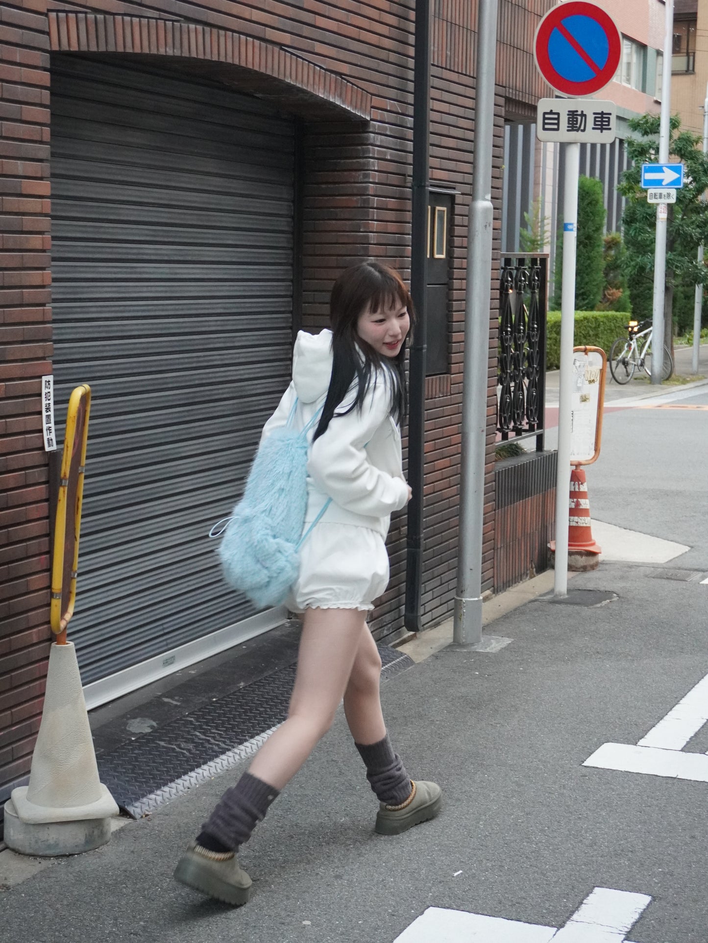 ストーンロゴダブルジップパーカー DPB85325