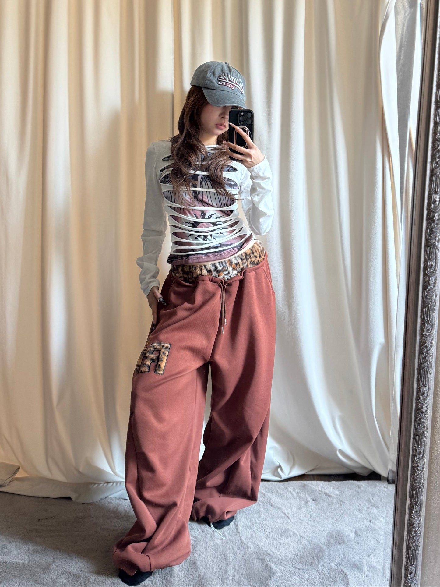 ポイントレオパードスウェットパンツ DPB86185