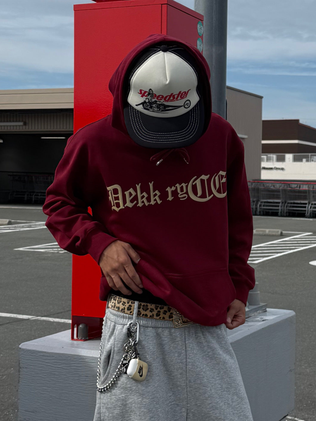 ゴシックレタリングパーカー DPB90038