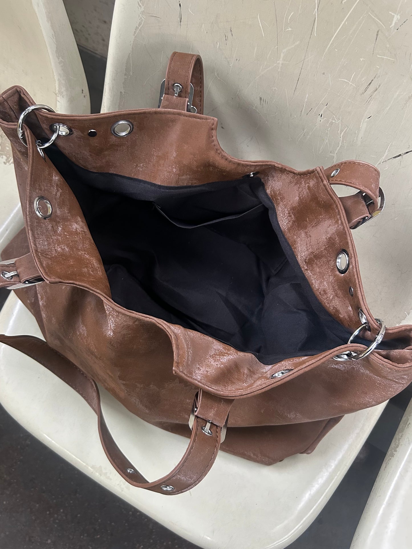 スエードライクショルダーバッグ DPB98006