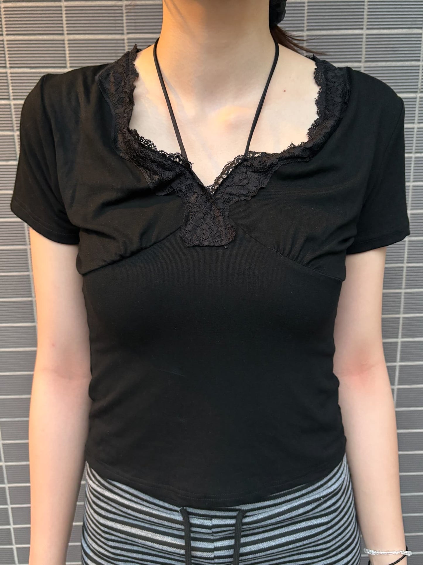 レースリボンガーリーVネックTシャツ DPC08075