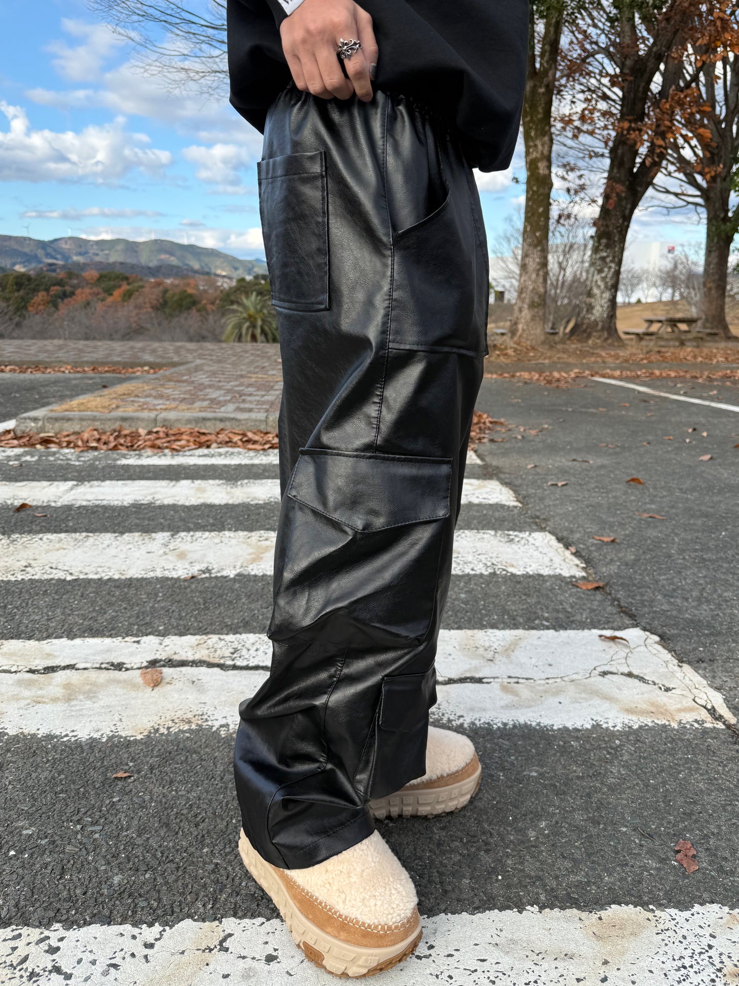 レザーライクポケットパンツ DPB90098